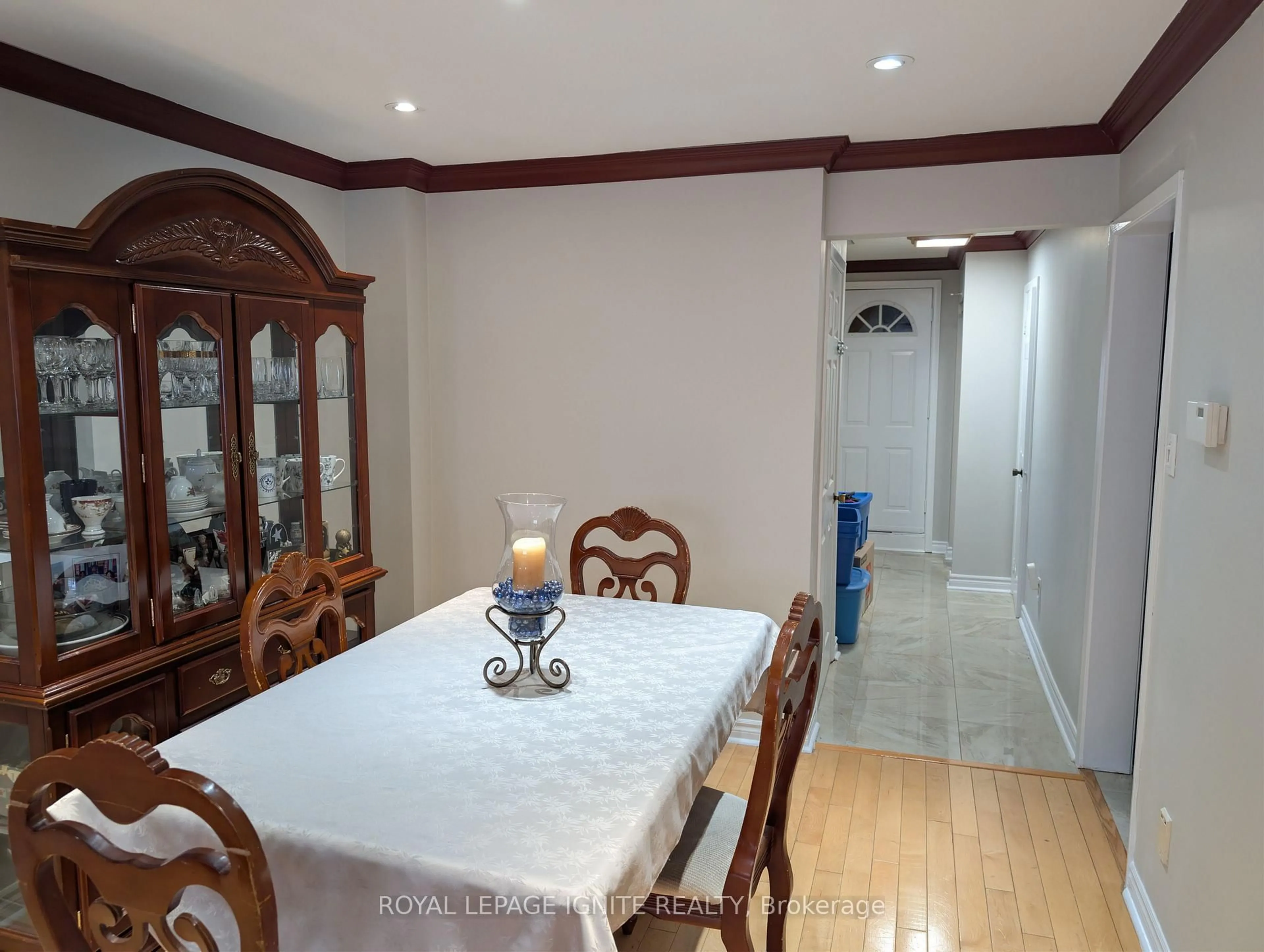 Dining room, unknown for 98 Chloe Cres, Markham Ontario L3S 2H7