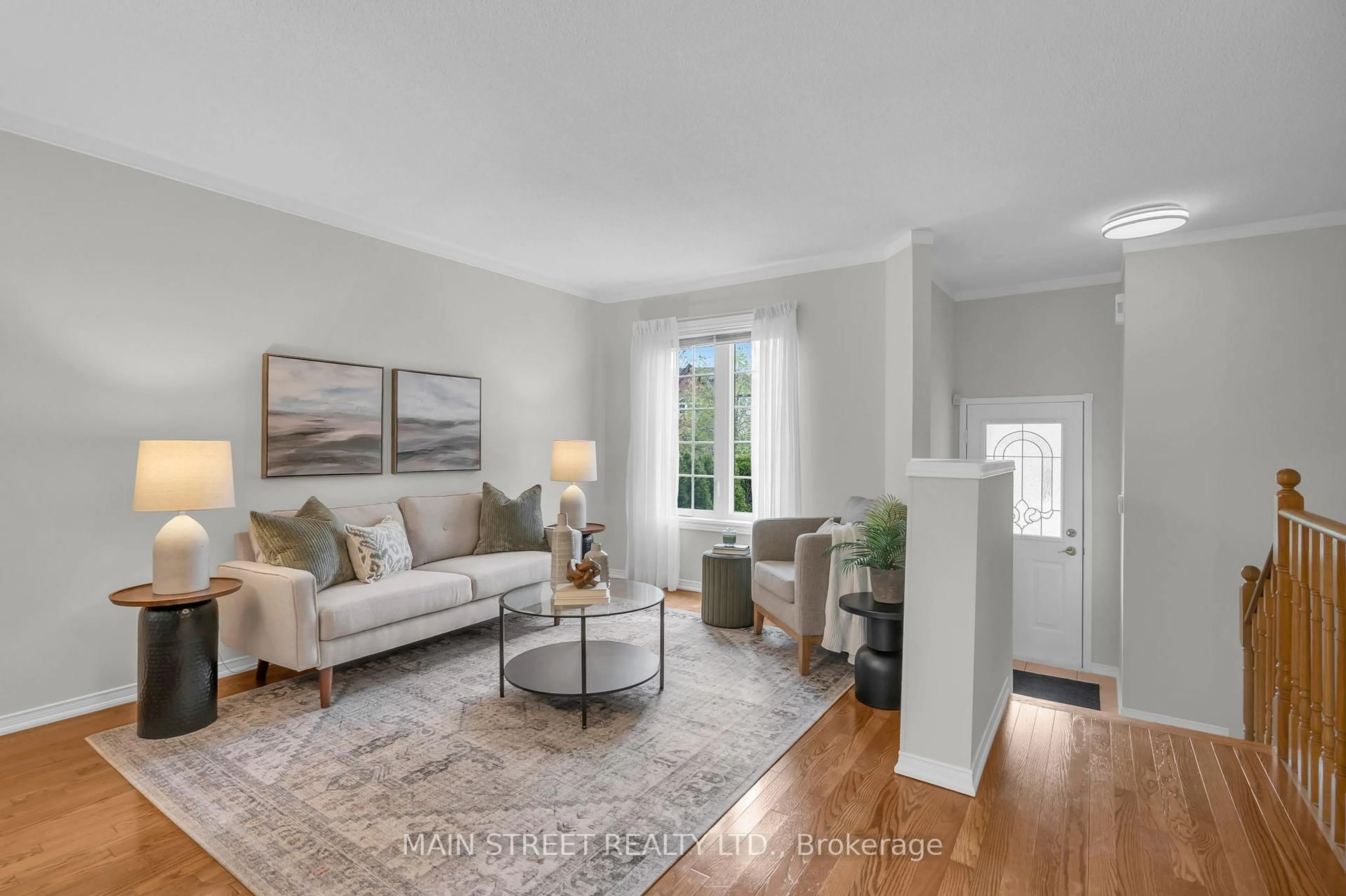 Living room with furniture, unknown for 137 Clearmeadow Blvd, Newmarket Ontario L3X 2E9