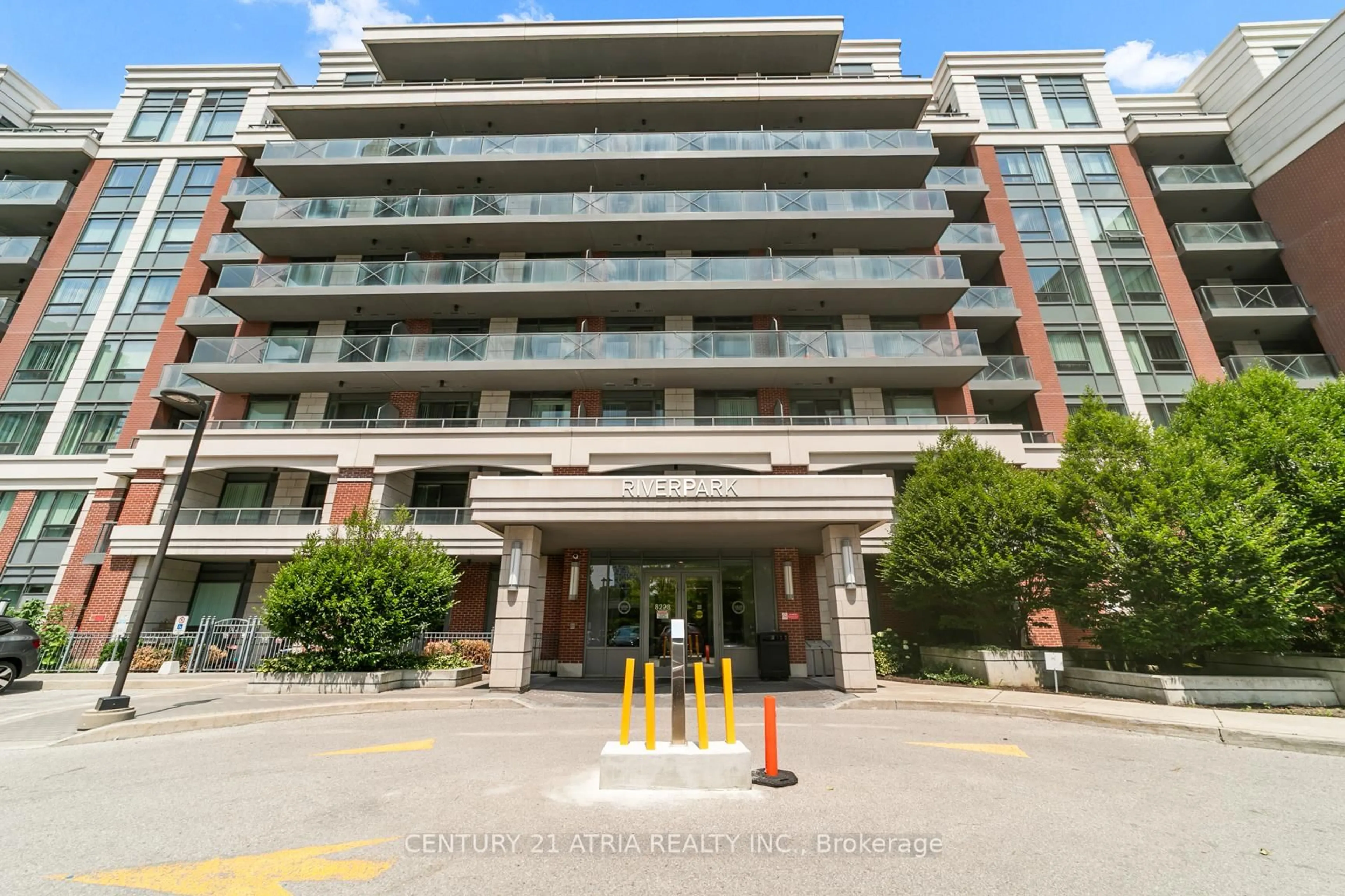 Indoor foyer for 8228 Birchmount Rd ##307, Markham Ontario L3R 1A6