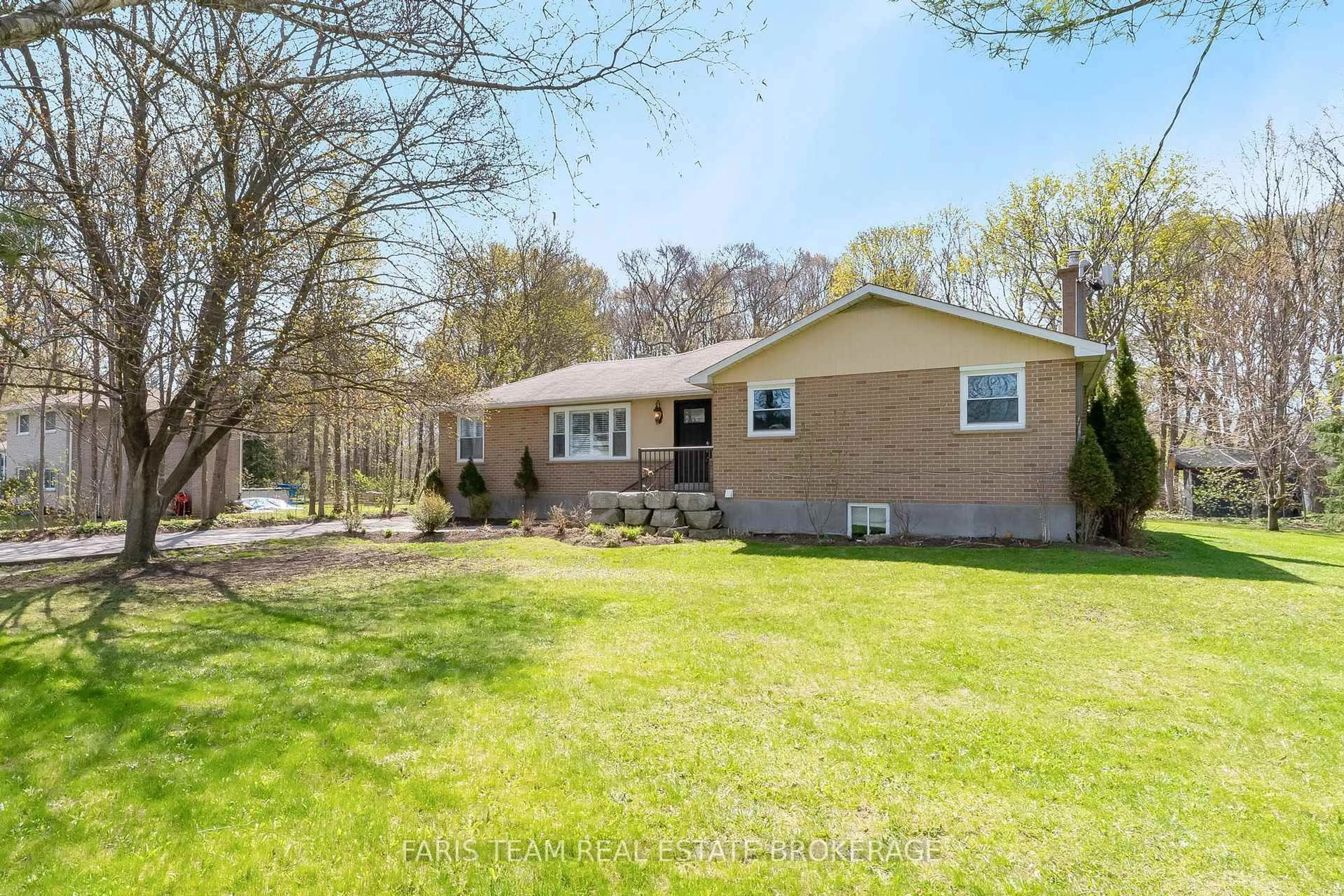 Home with vinyl exterior material, unknown for 7349 County Road 14, Adjala-Tosorontio Ontario L0G 1W0