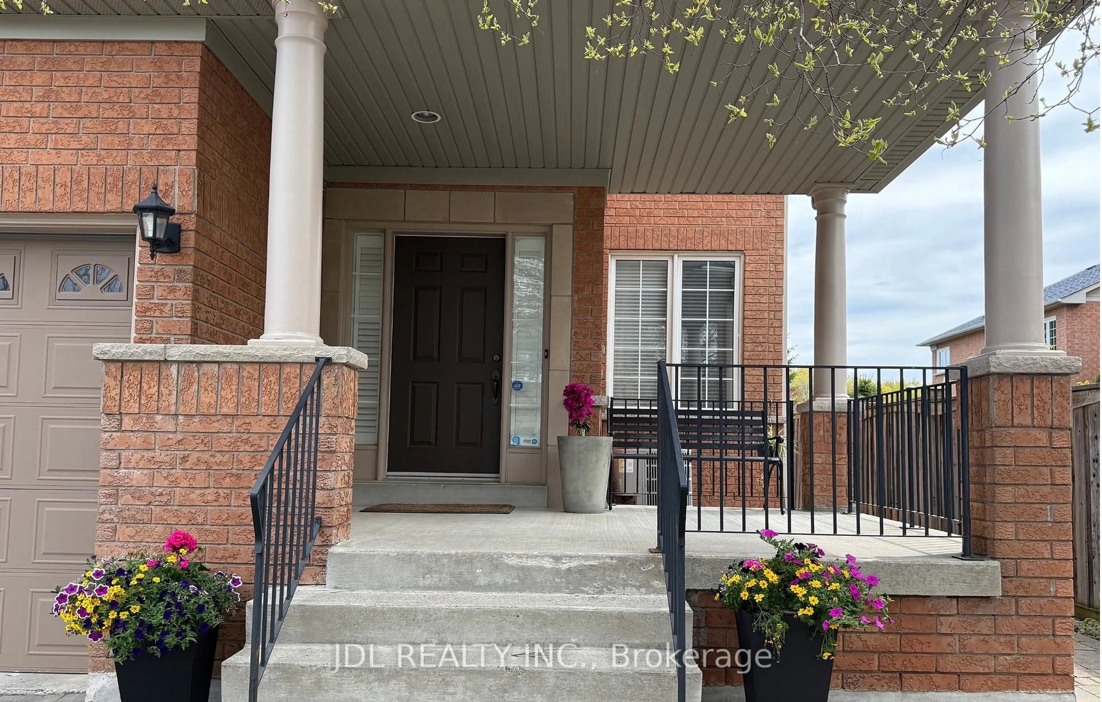 Unknown for 9 O'hara Cres, Richmond Hill Ontario L4E 4E1