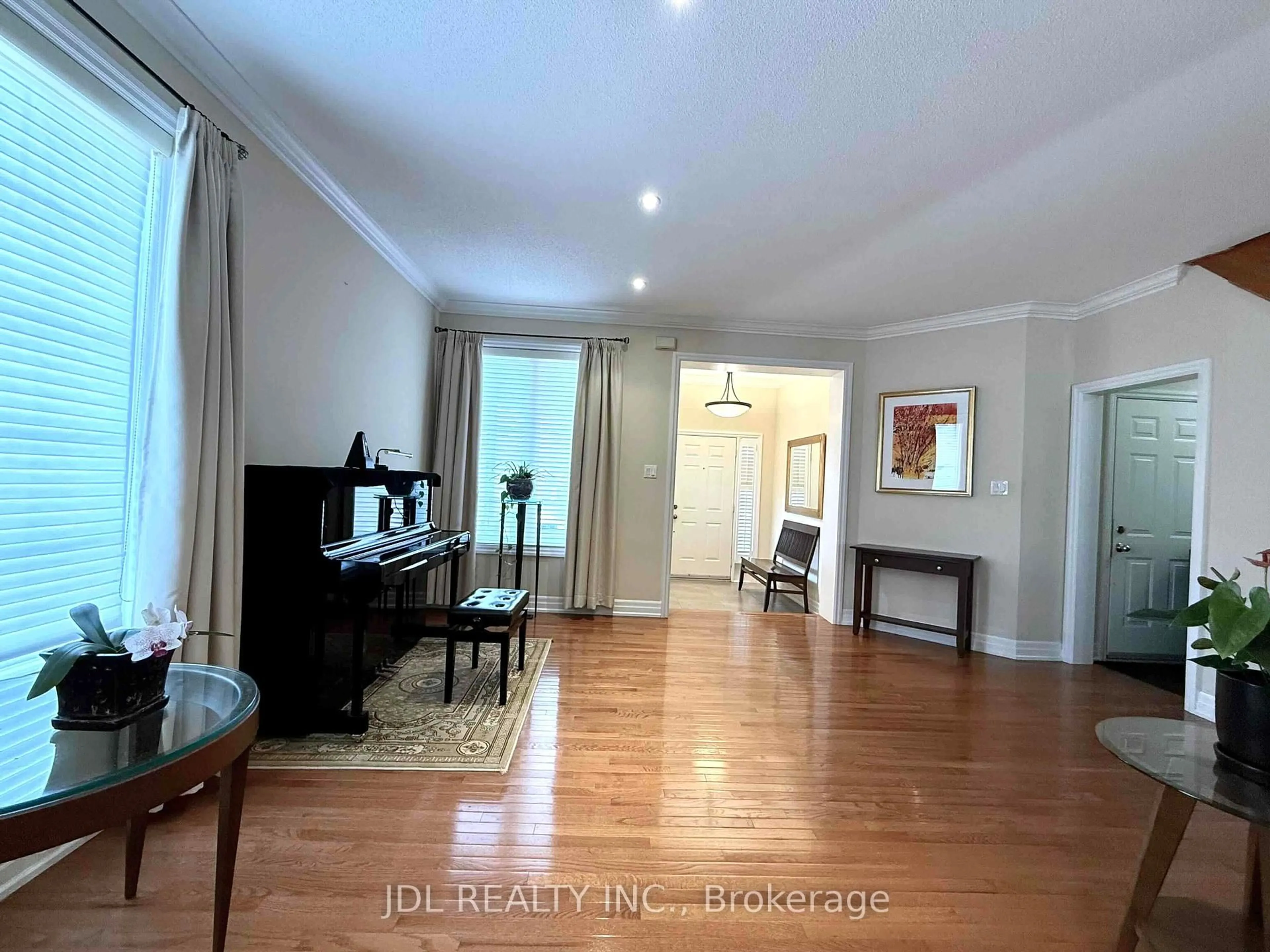 Unknown for 9 O'hara Cres, Richmond Hill Ontario L4E 4E1