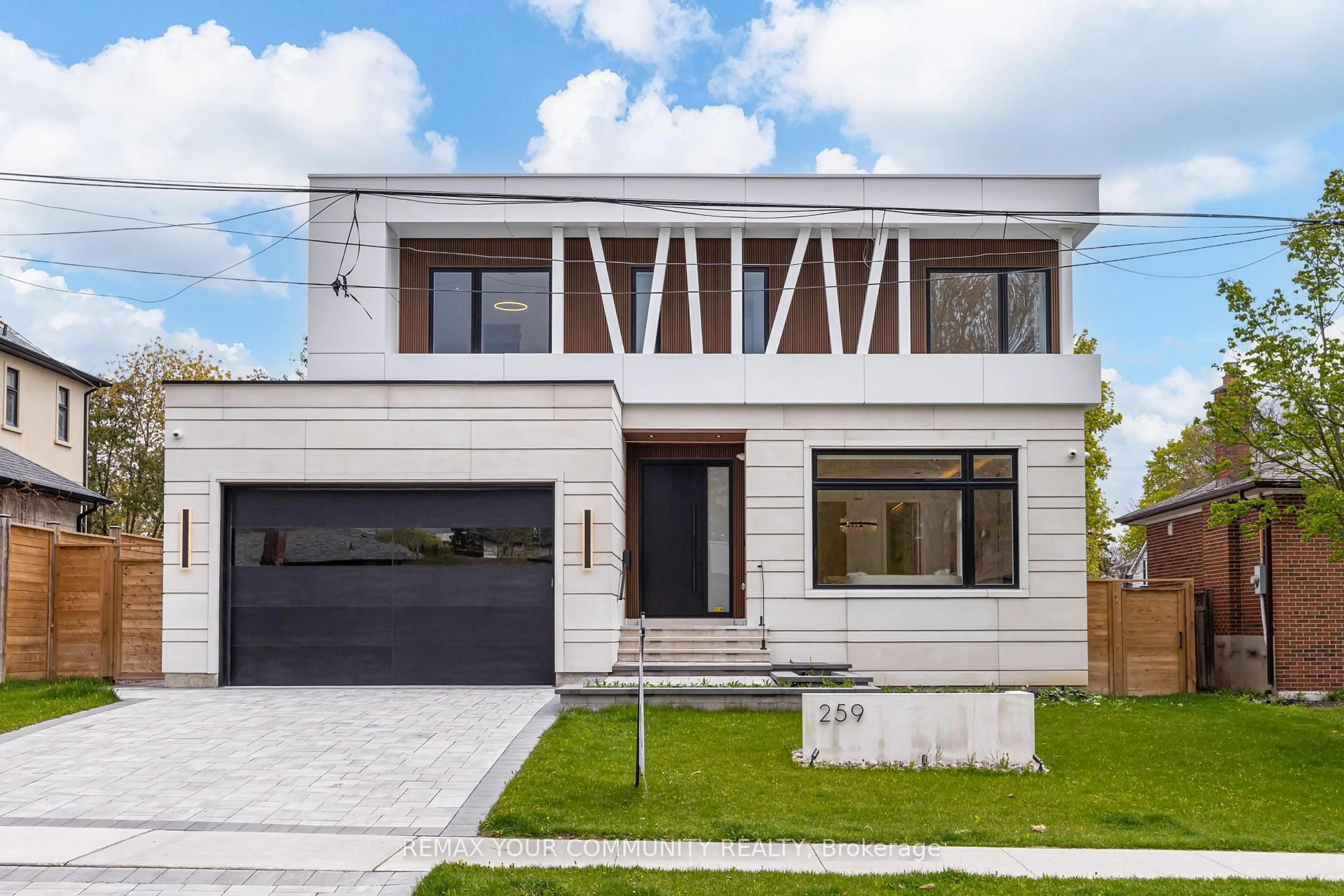Unknown for 259 Ruggles Ave, Richmond Hill Ontario L4C 1Y8