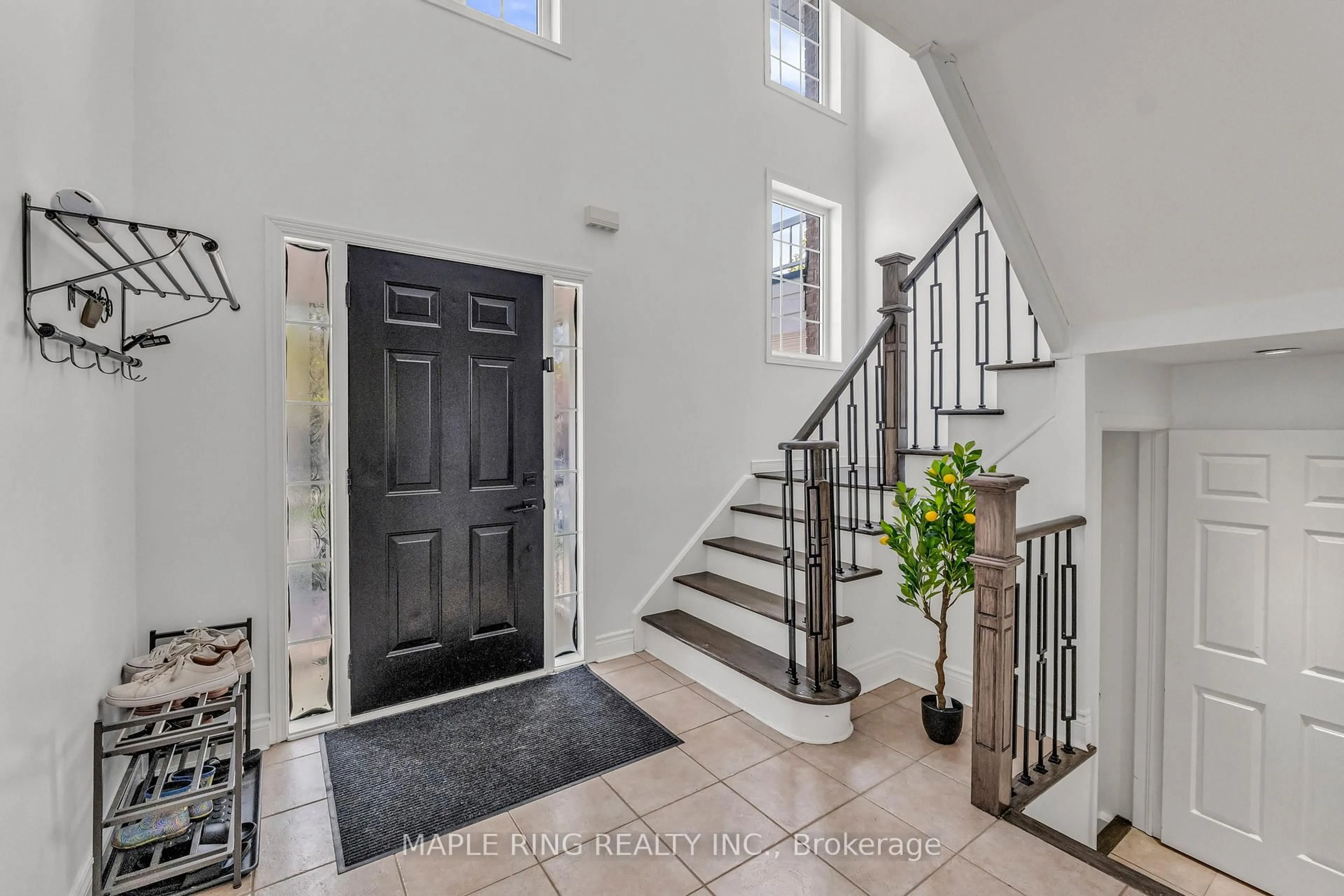 Unknown for 36 Laurelhurst Cres, Vaughan Ontario L4H 2M9