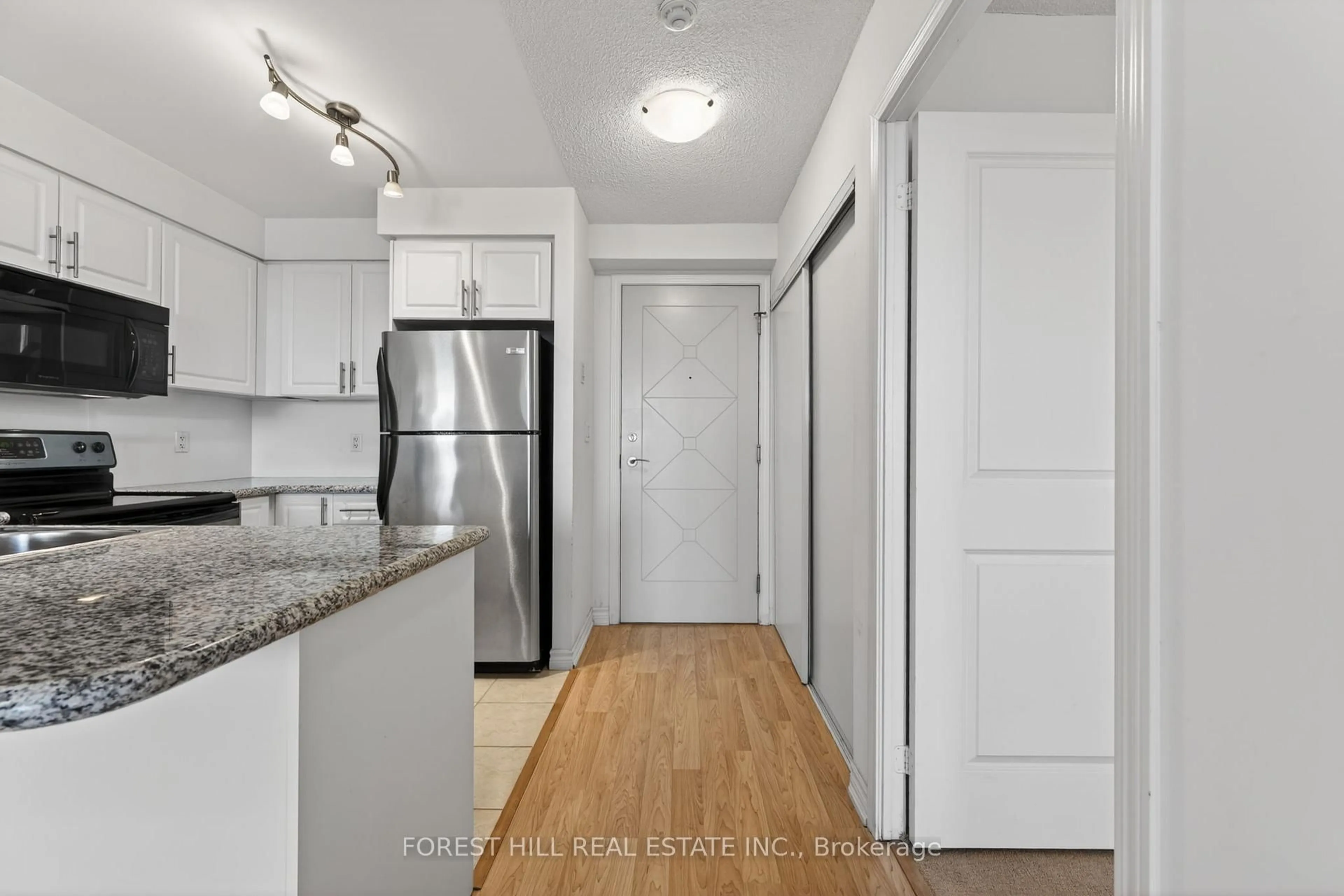 Unknown for 18 Harding Blvd #1121, Richmond Hill Ontario L4C 0T3