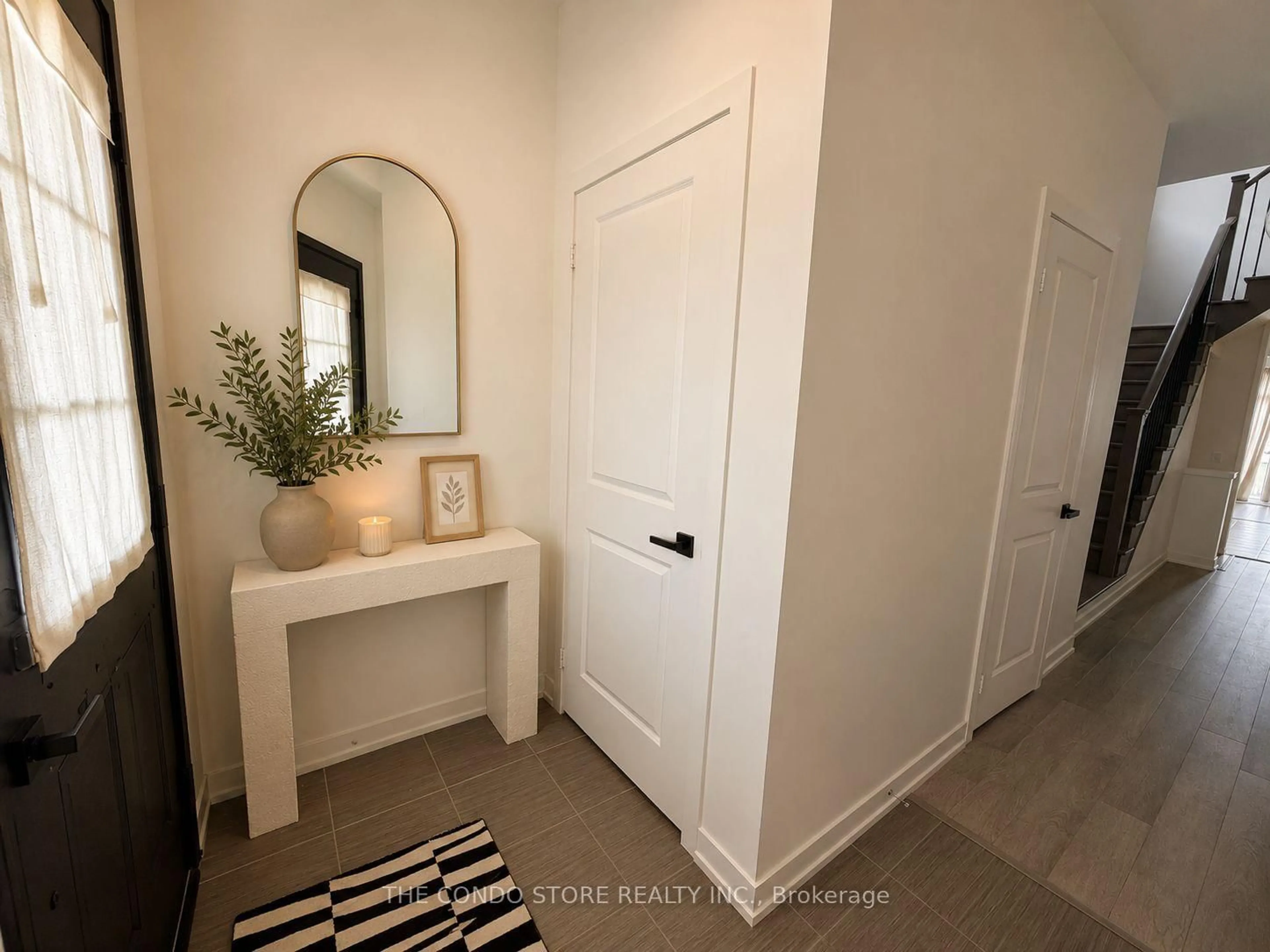 Unknown for 134 Maguire Rd, Newmarket Ontario L3X 0M1
