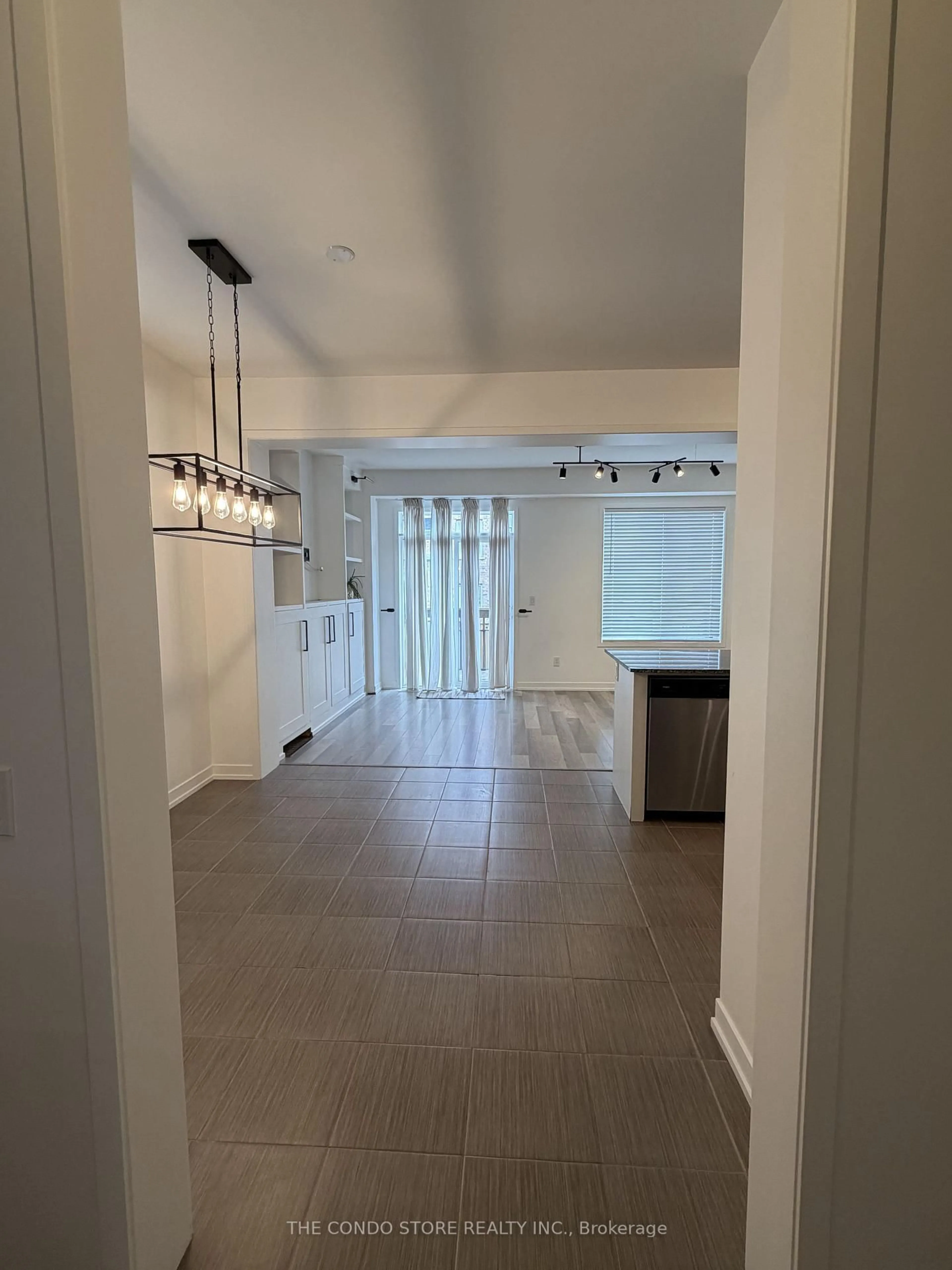 Unknown for 134 Maguire Rd, Newmarket Ontario L3X 0M1