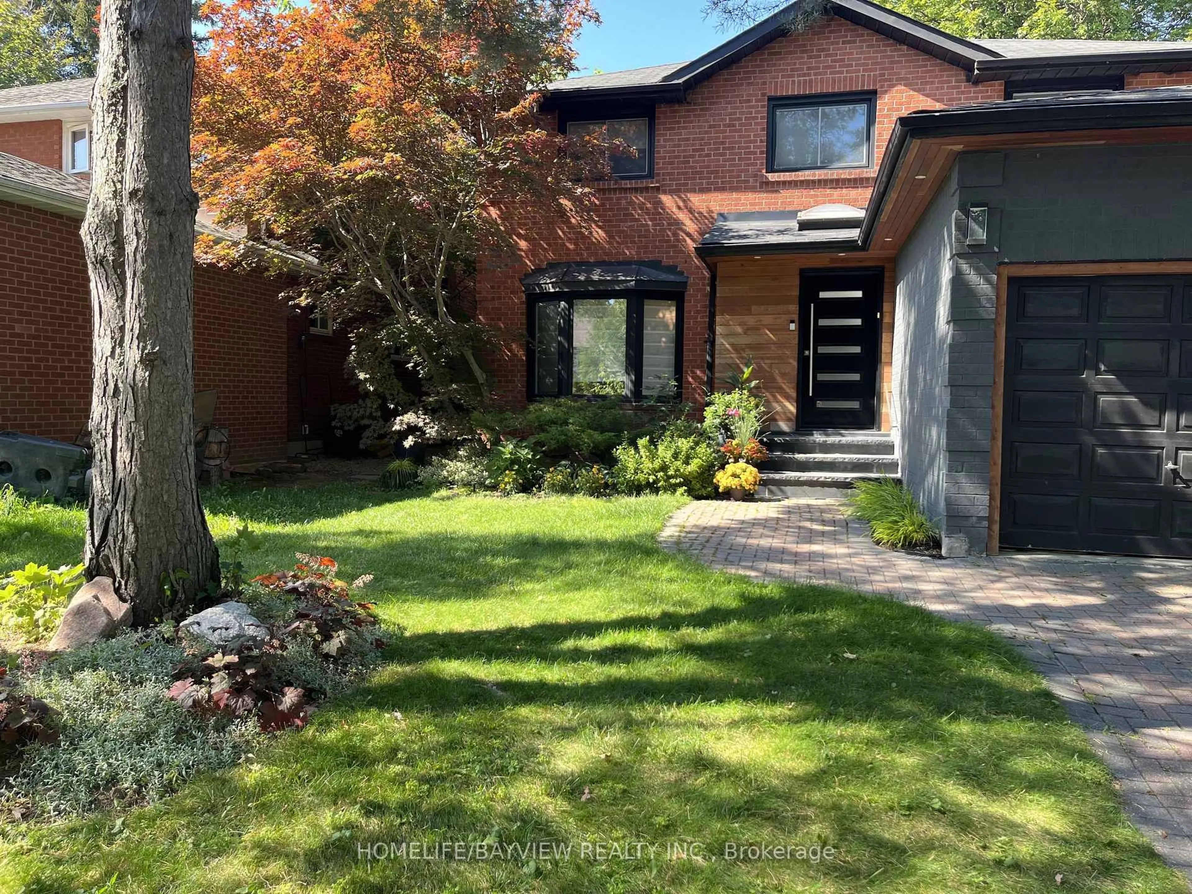 Unknown for 8 Sala Dr, Richmond Hill Ontario L4C 8C2