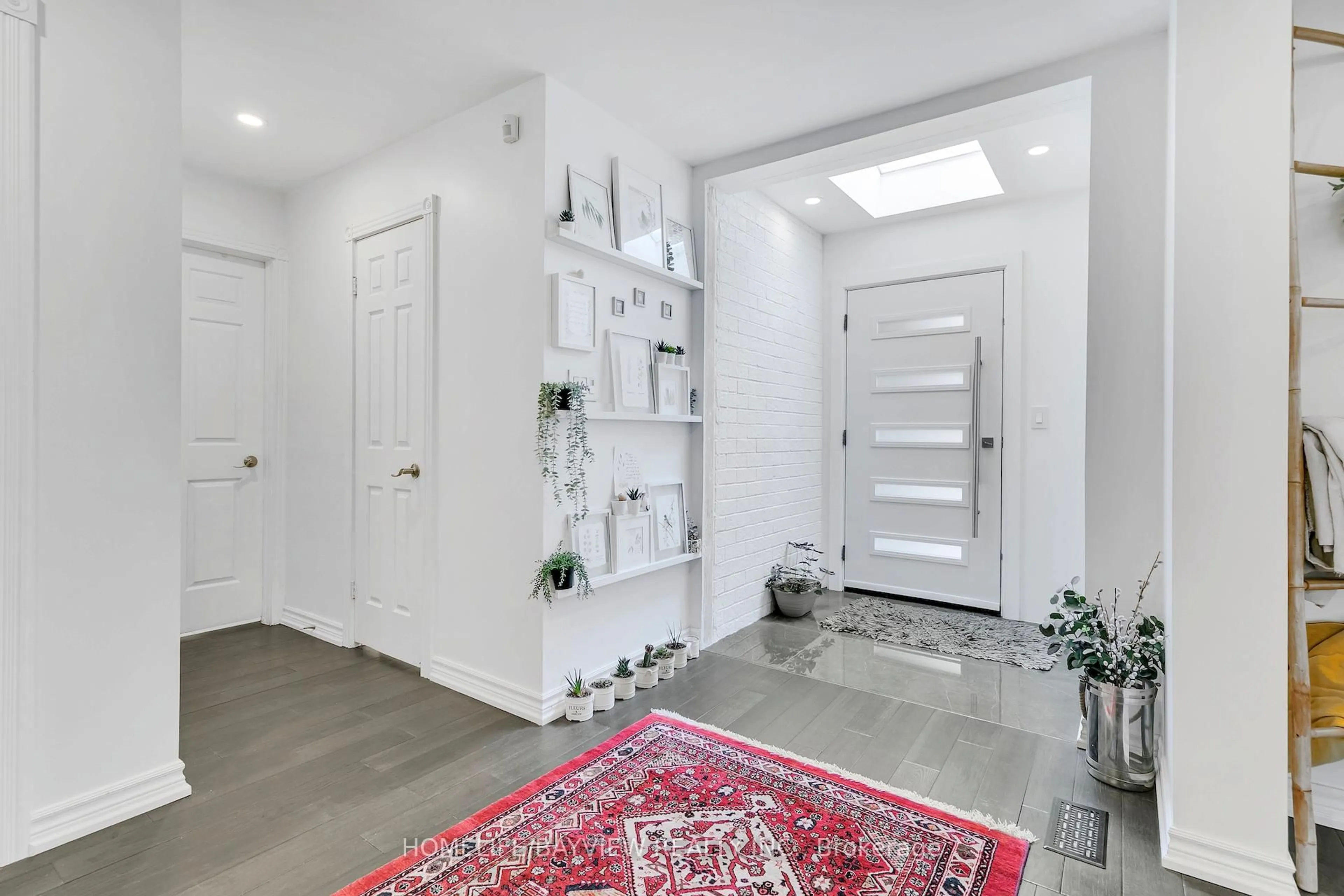 Unknown for 8 Sala Dr, Richmond Hill Ontario L4C 8C2
