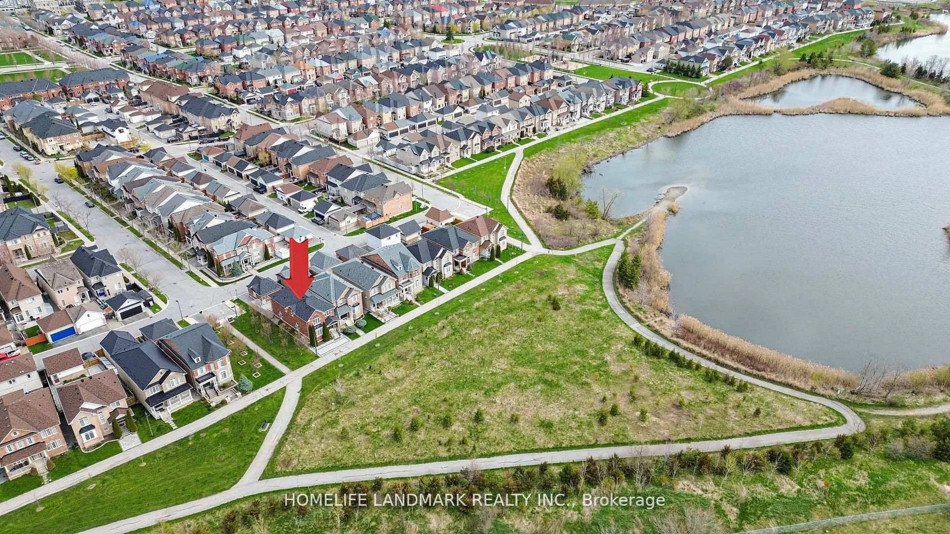 A pic from outside/outdoor area/front of a property/back of a property/a pic from drone, water/lake/river/ocean view for 13 Woodway Lane, Markham Ontario L6B 0N4