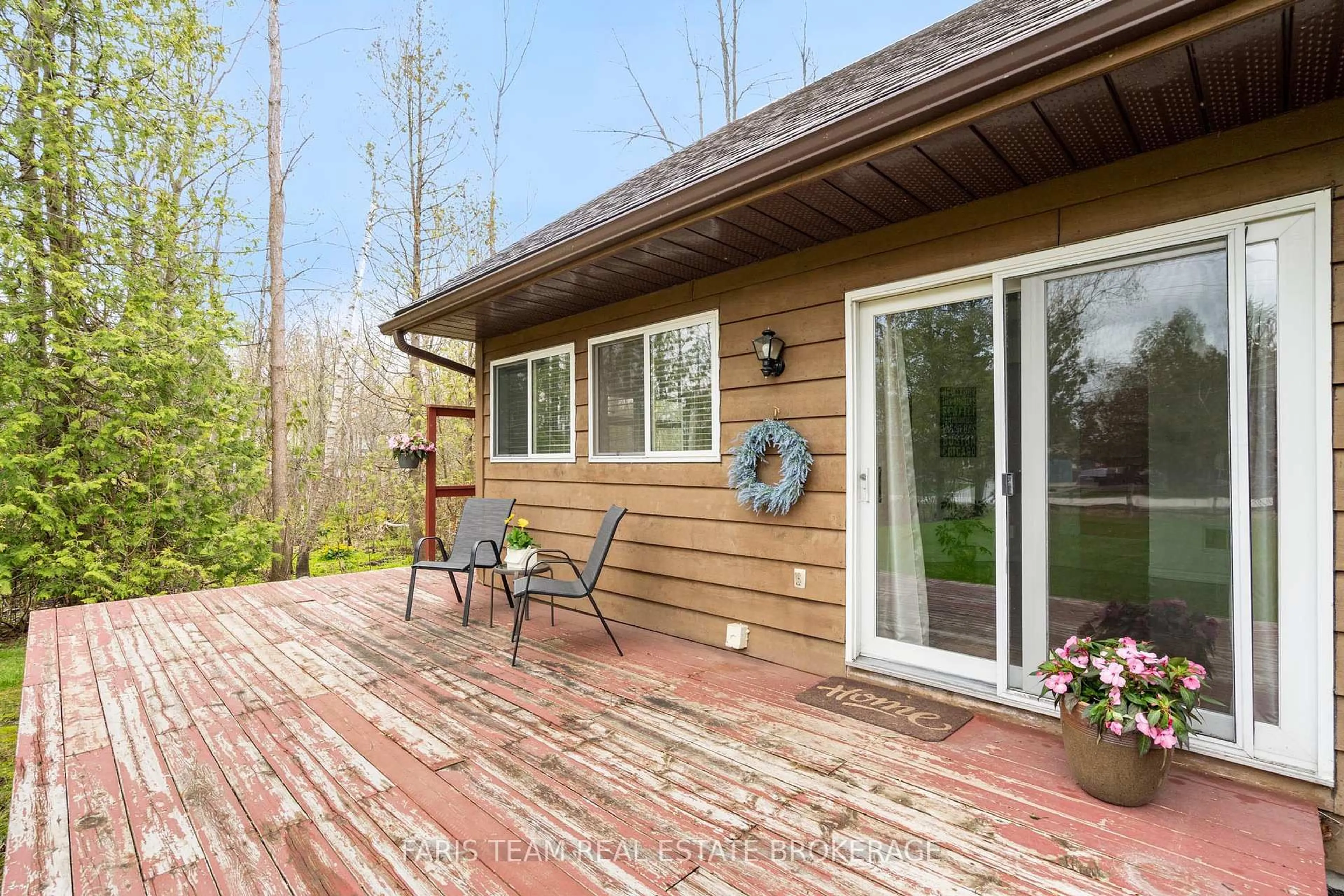 Patio, water/lake/river/ocean view for 2720 Ireton St, Innisfil Ontario L9S 2J2