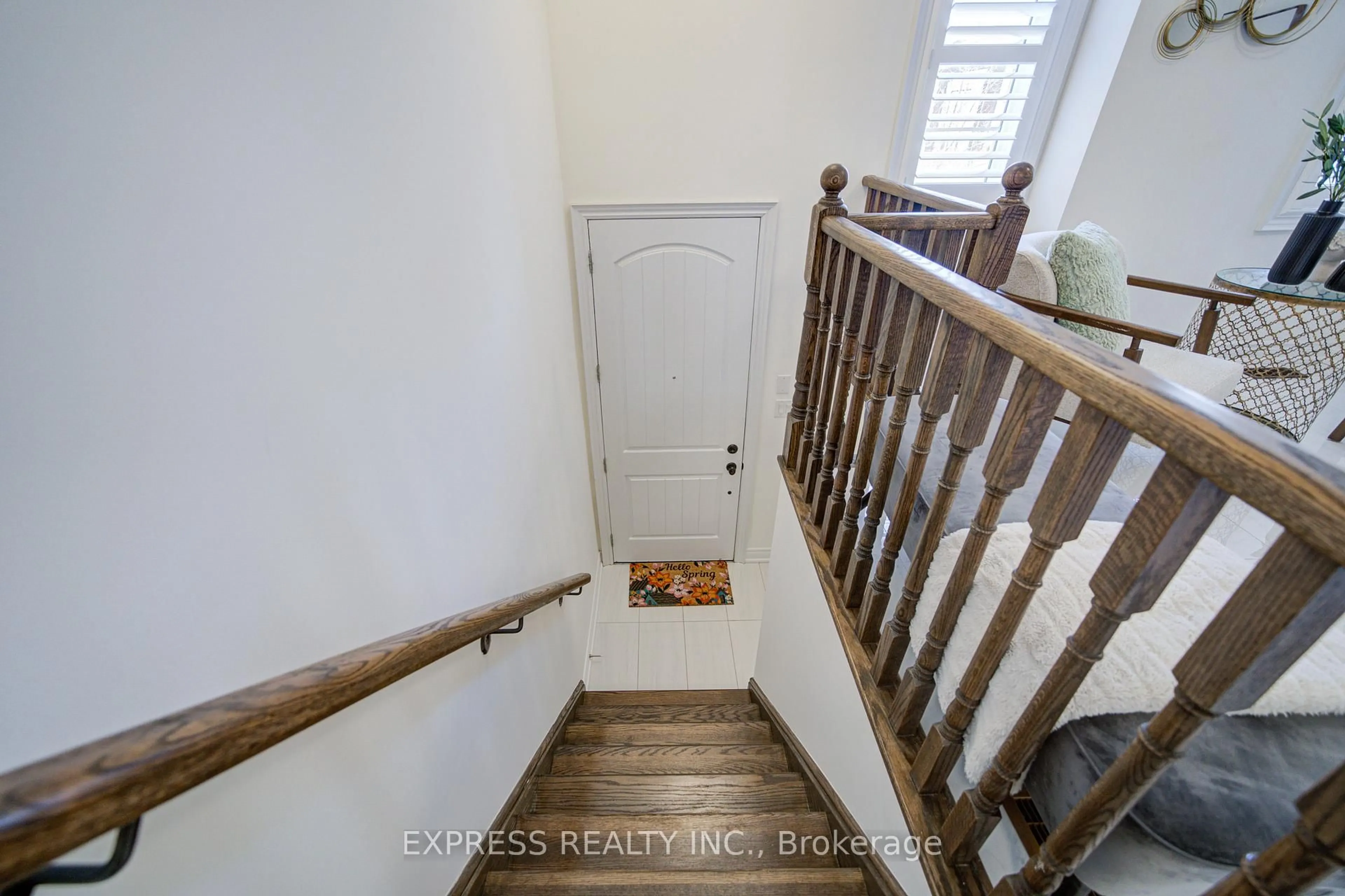 Stairs for 12 Royal Aberdeen Rd, Markham Ontario L6C 0J9