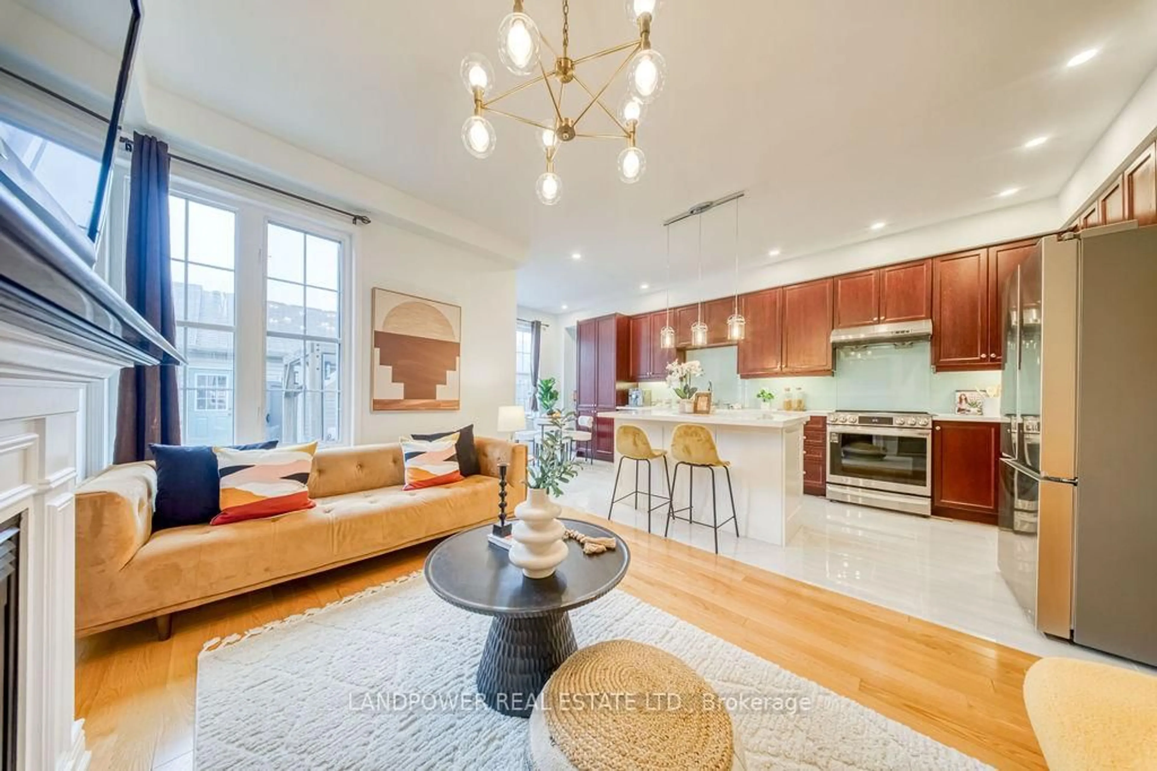 Open concept kitchen, unknown for 125 Yale Lane, Markham Ontario L6B 1G5