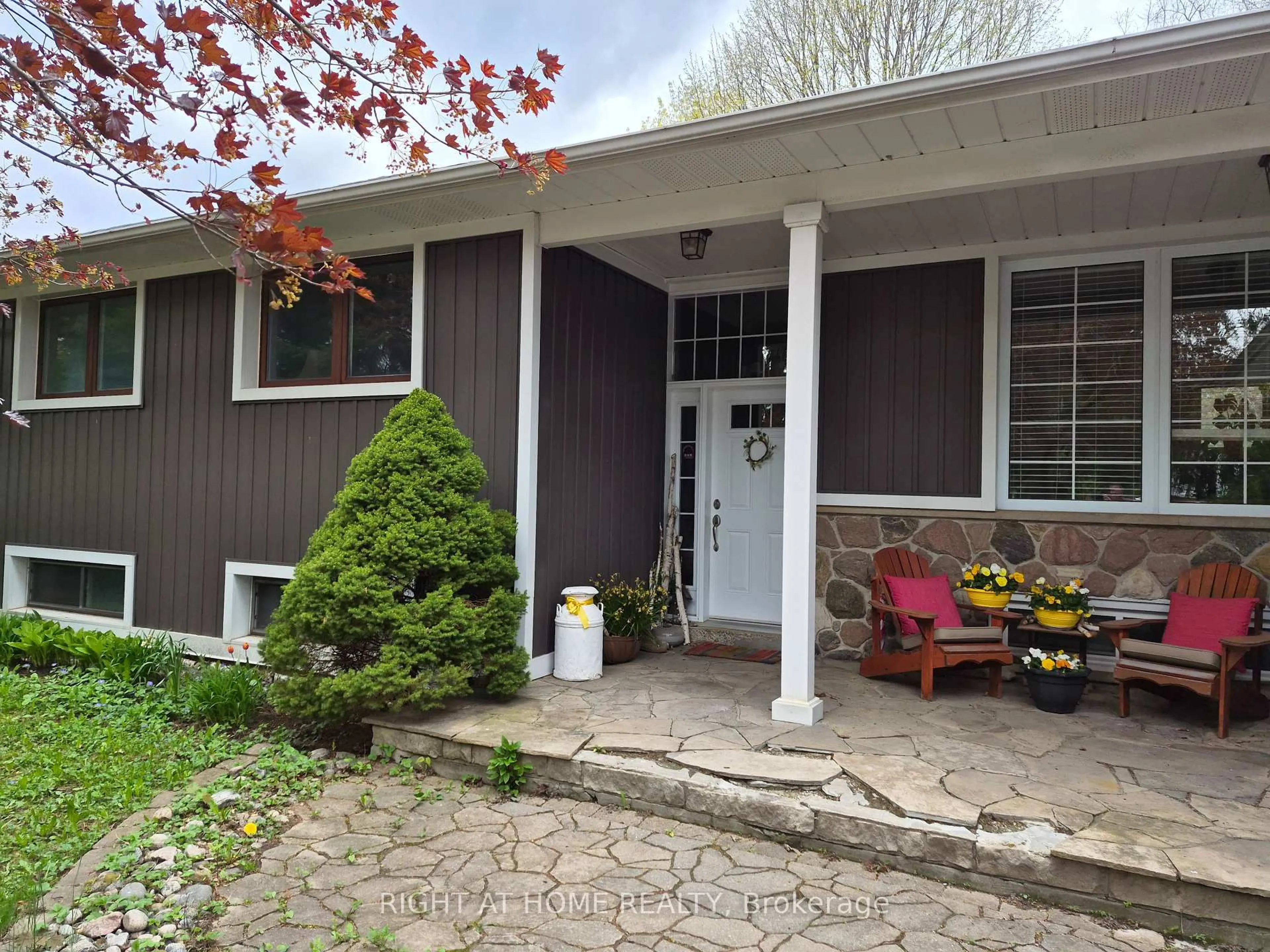 Unknown for 18 Gallacher Ave, Richmond Hill Ontario L4E 2Y2