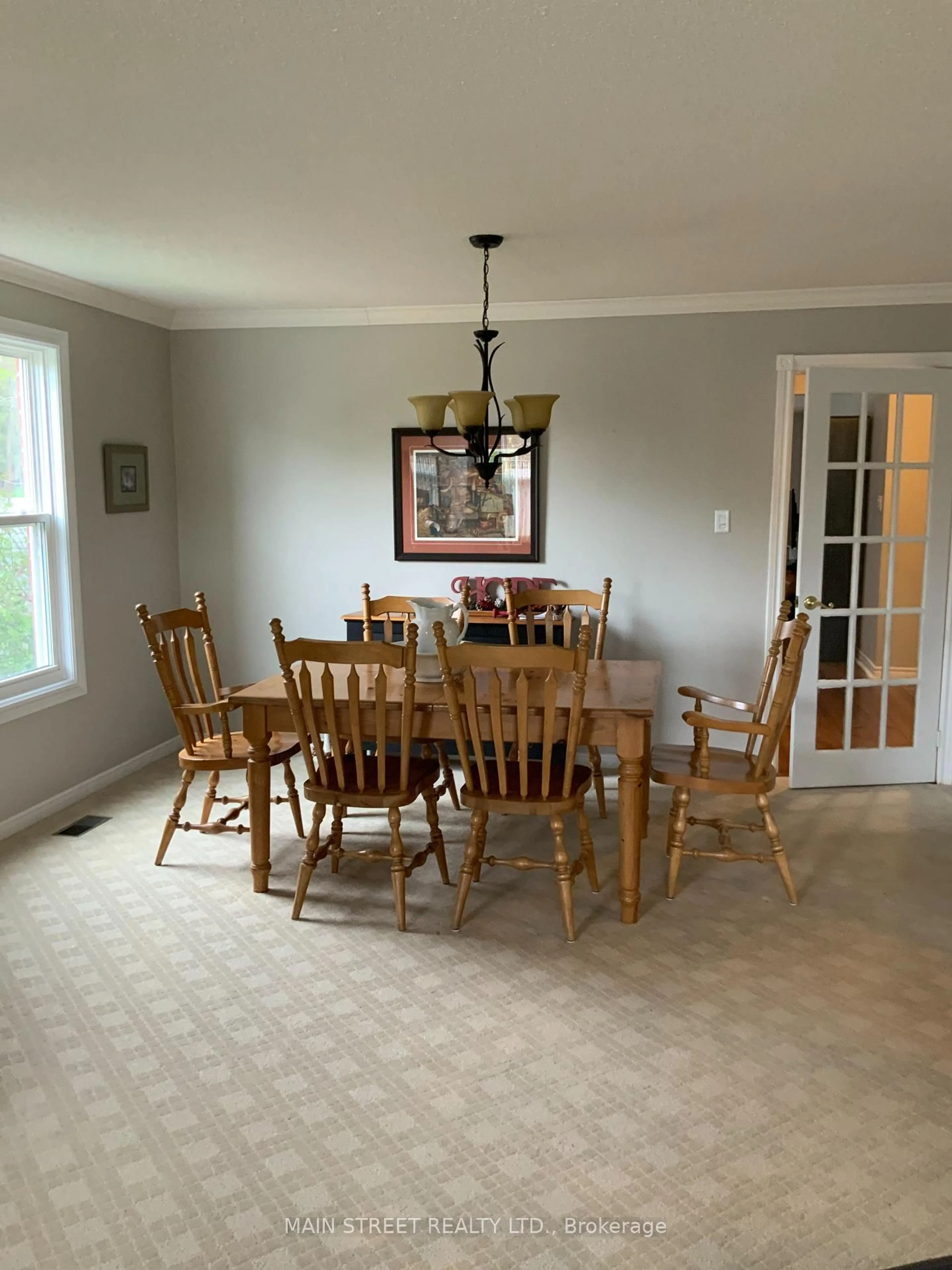 Dining room, unknown for 32 Centre Rd, Uxbridge Ontario L9P 1A7