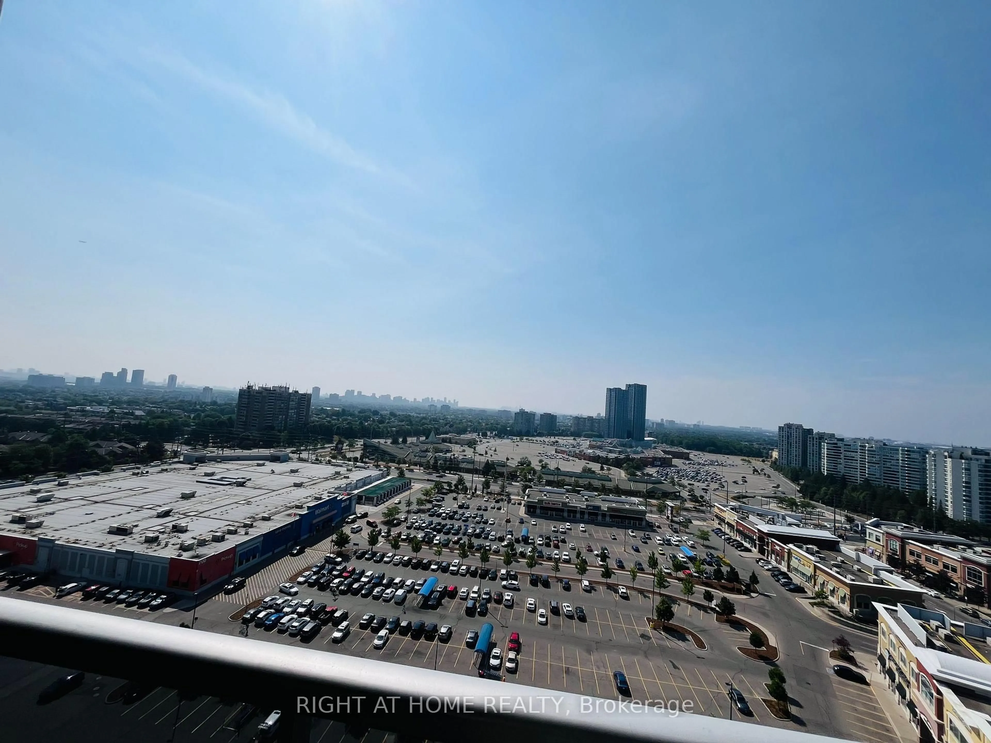 Unknown for 15 North Park Rd #LPH209, Vaughan Ontario L4J 0A1