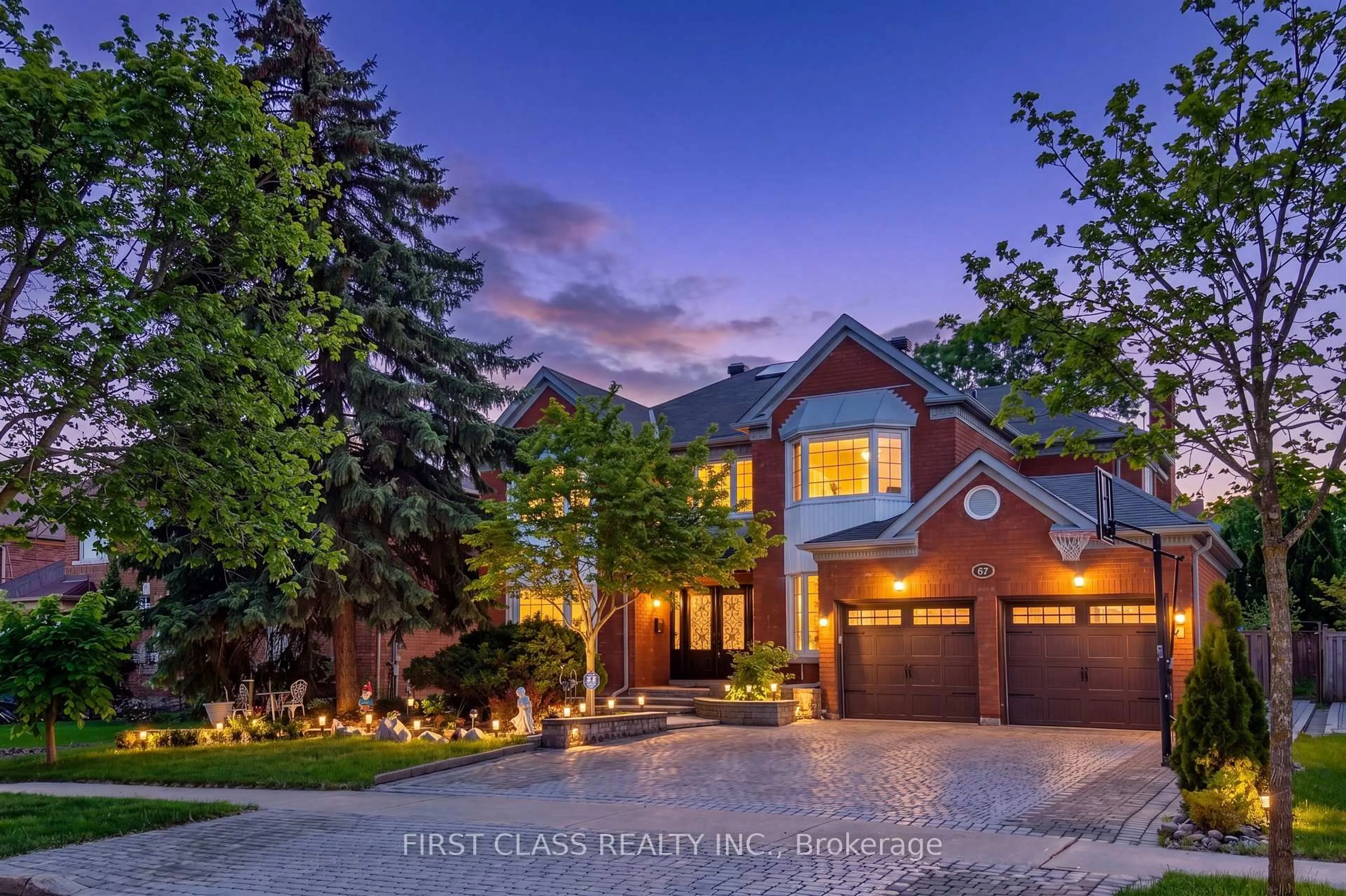 Home with brick exterior material, street for 67 Hillhurst Dr, Richmond Hill Ontario L4B 2V3