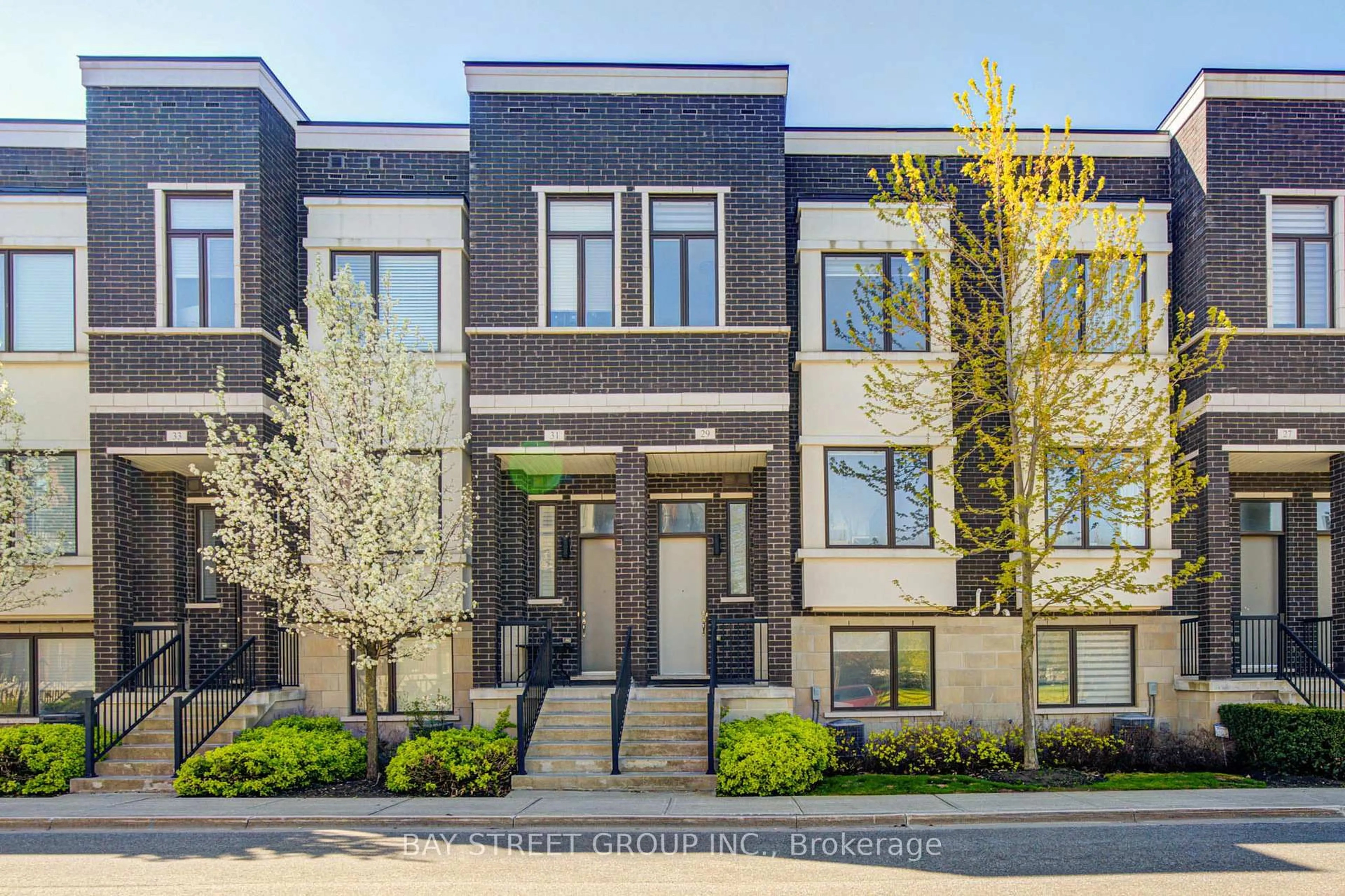 Home with brick exterior material, street for 29 Lafferty Lane, Richmond Hill Ontario L4C 0Z8