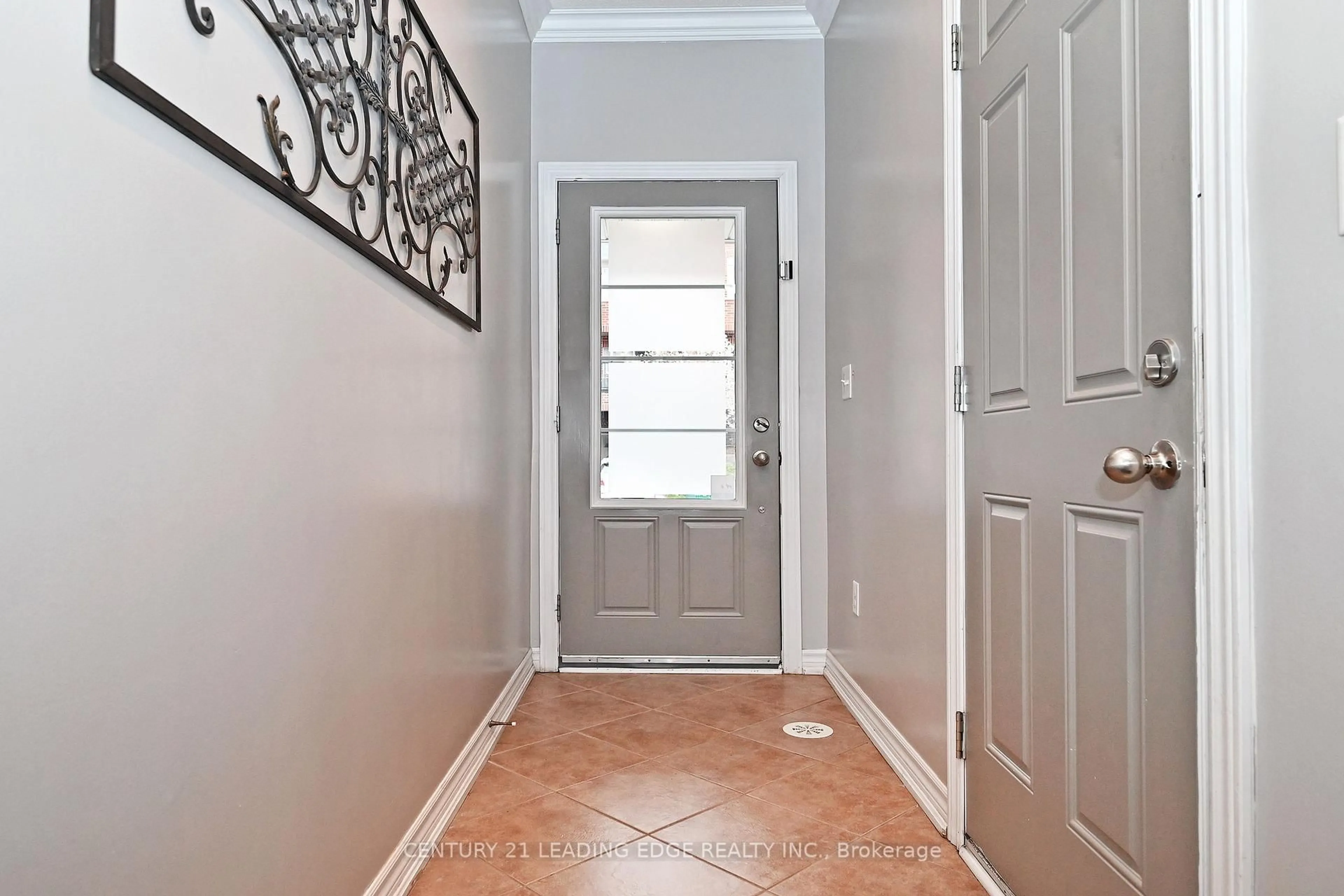 Indoor entryway for 13 Beehive Lane, Markham Ontario L6E 0K6