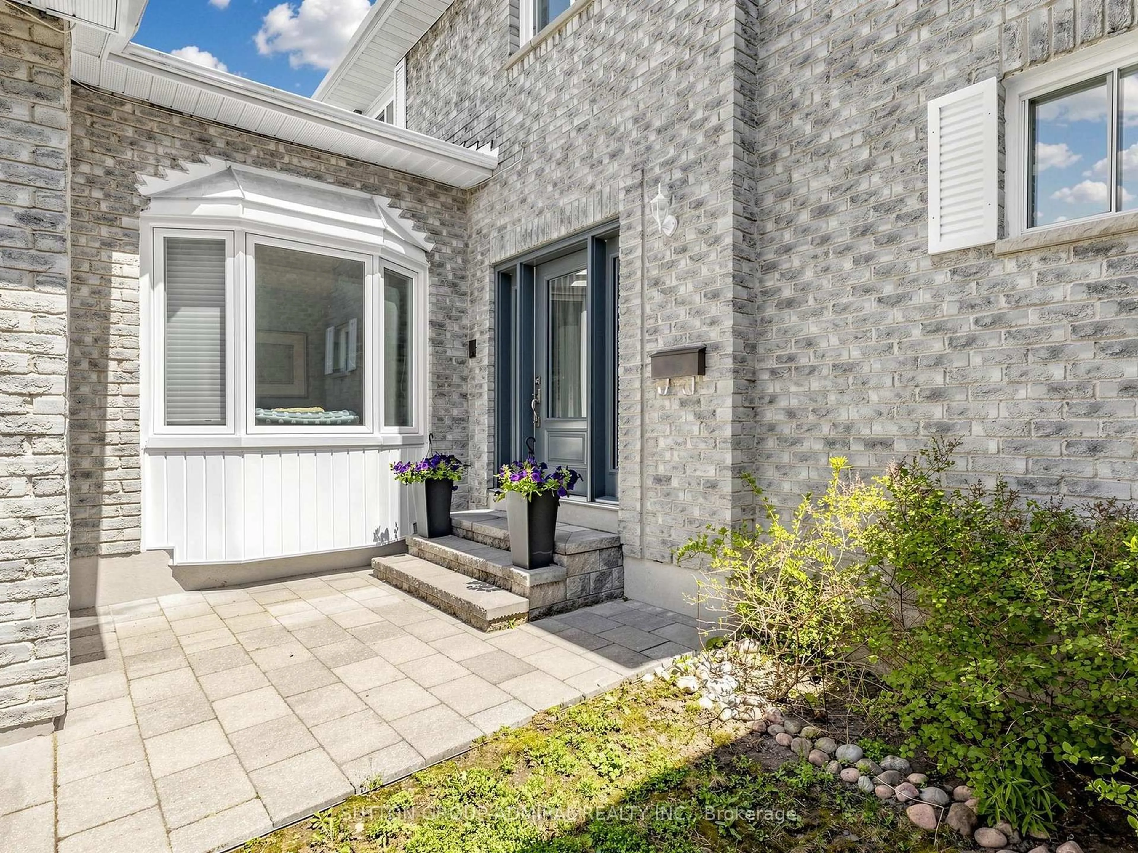 Unknown for 20 Esther Cres, Vaughan Ontario L4J 3L4