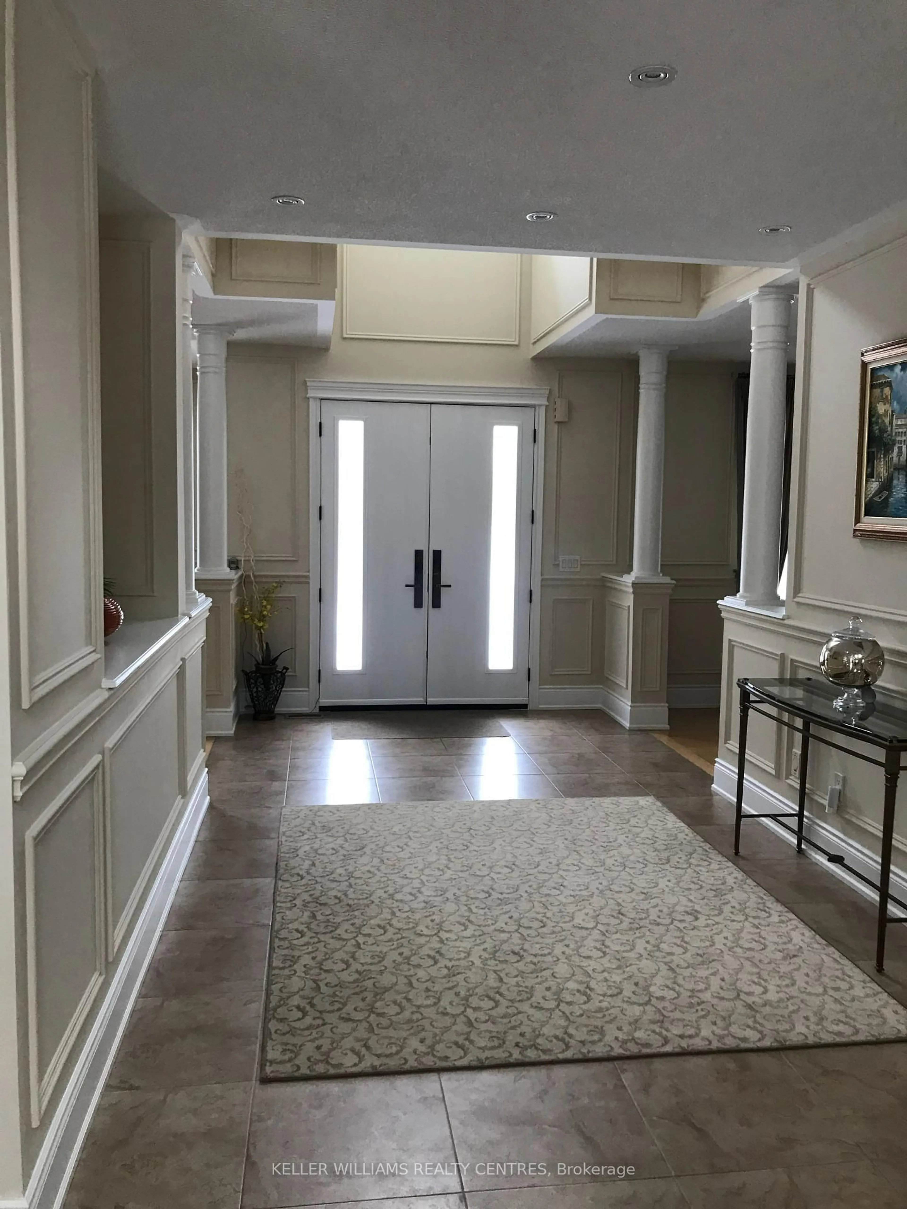 Indoor foyer for 148 HUNTERWOOD Chse, Vaughan Ontario L6A 4A8