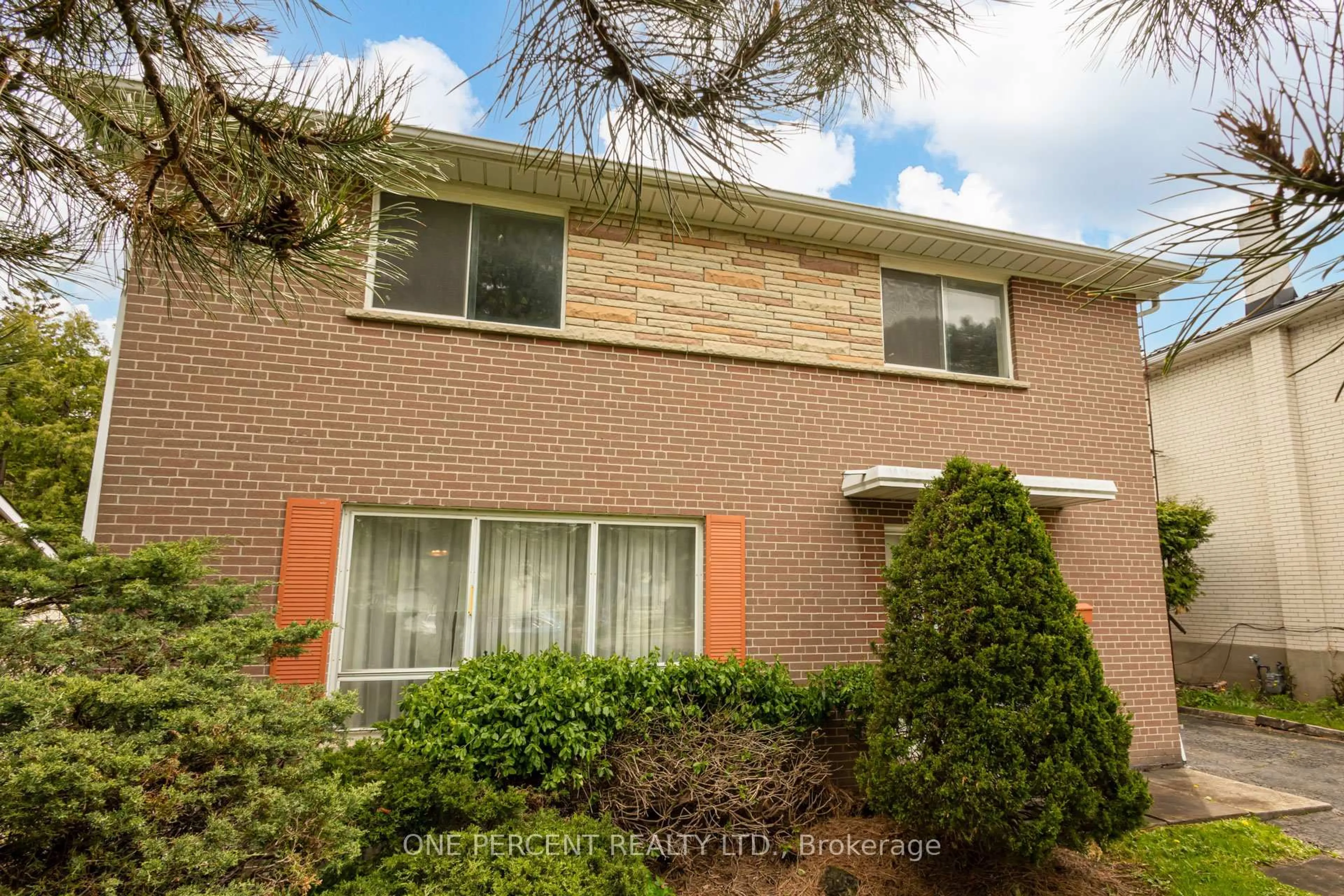 Home with brick exterior material, street for 79 Grandview Ave, Markham Ontario L3T 1H3