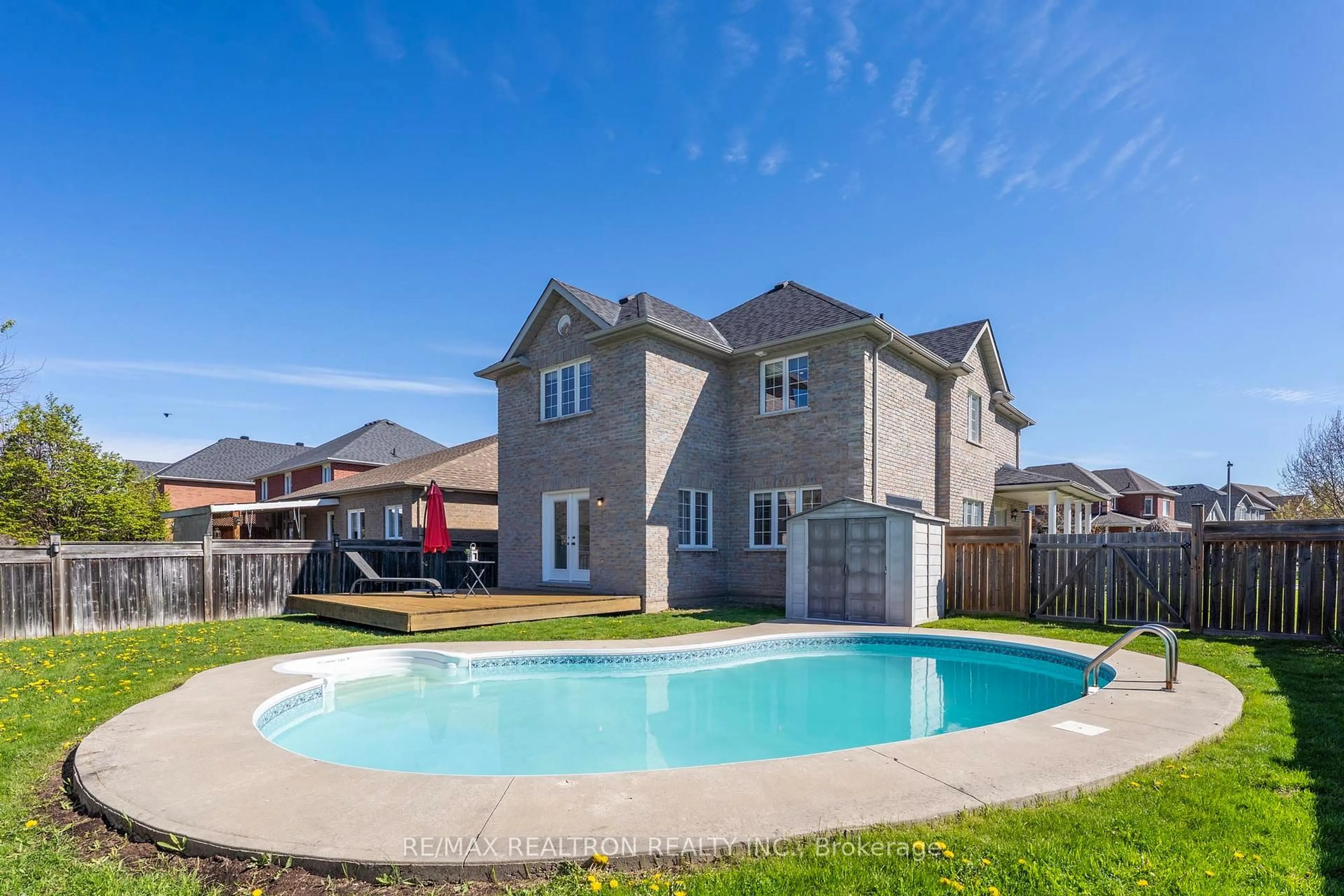 Pool for 2 Whitestone Dr, Georgina Ontario L4P 0A1