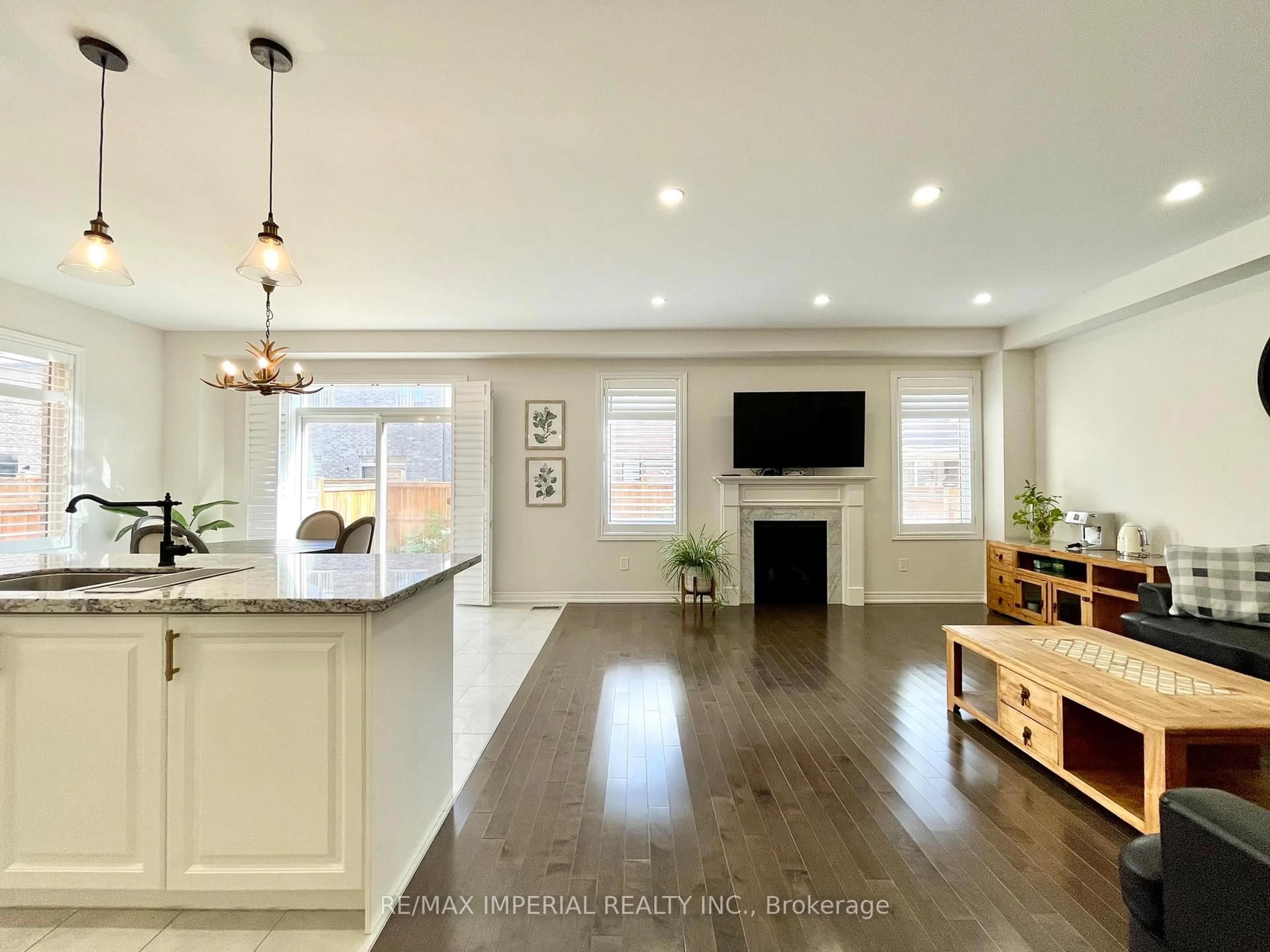 Open concept kitchen, unknown for 3 Collier Cres, Markham Ontario L6E 0T2