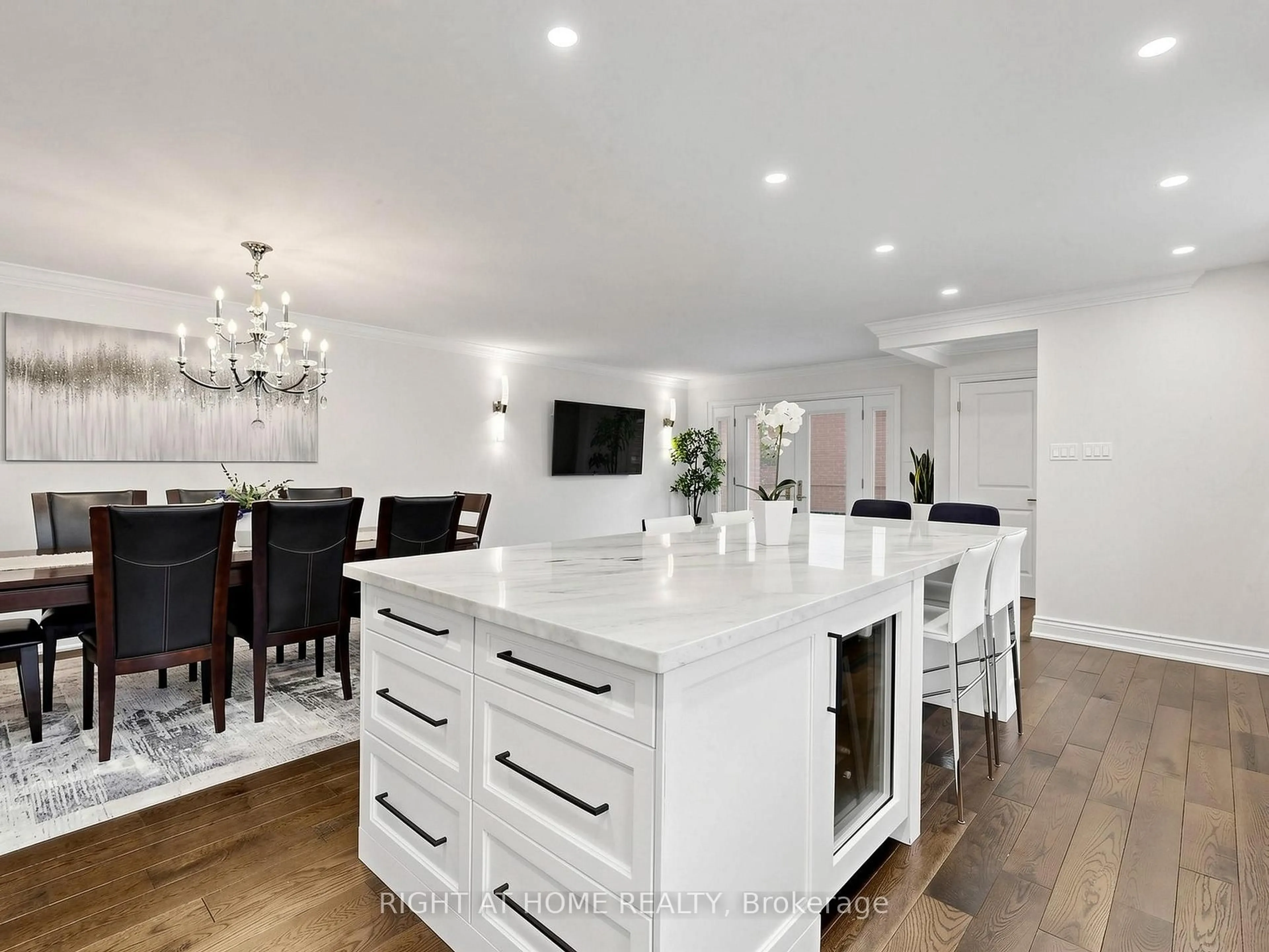 Contemporary kitchen, unknown for 59 Terra Rd, Vaughan Ontario L4L 3J4