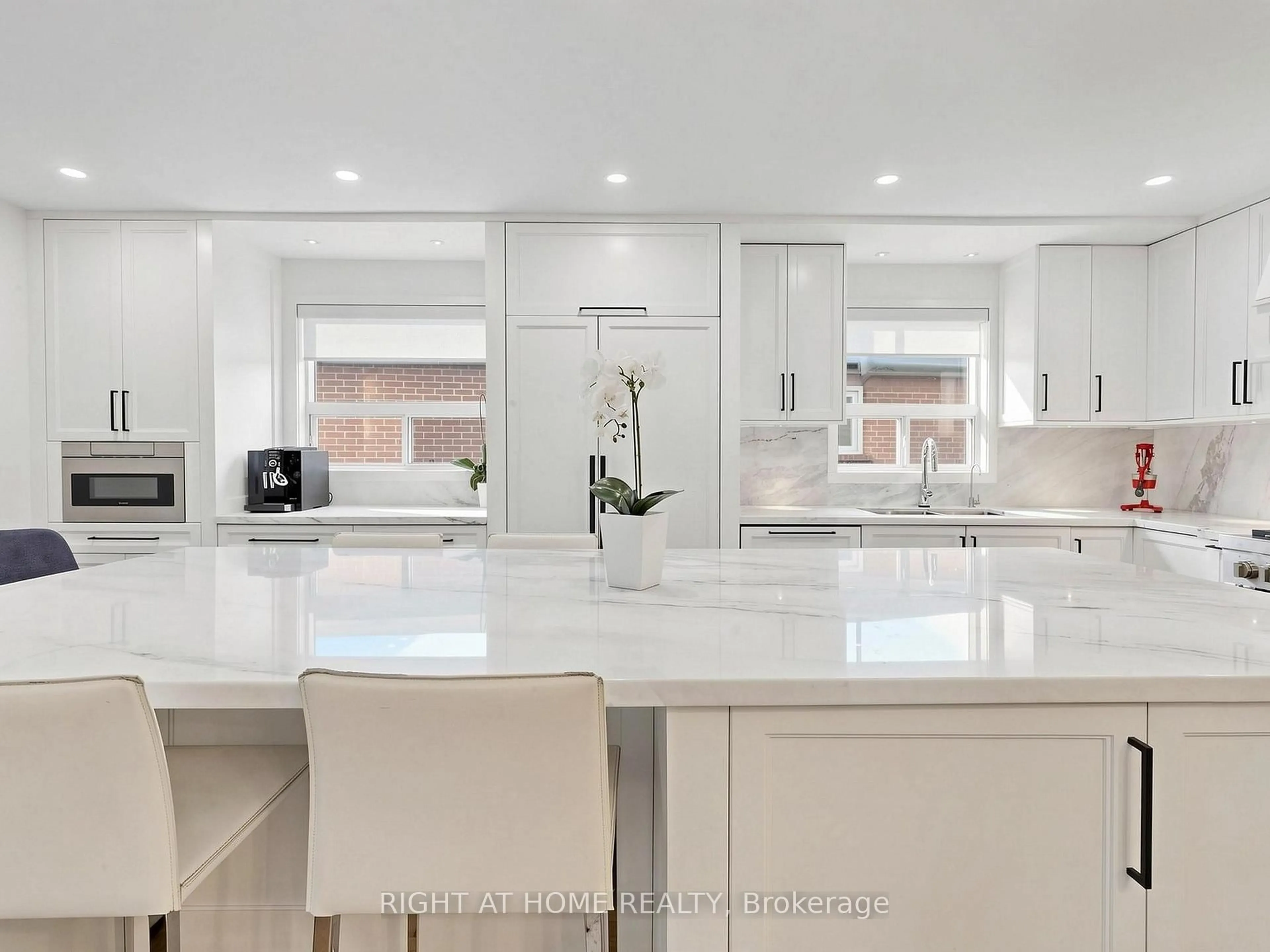 Contemporary kitchen, ceramic/tile floor for 59 Terra Rd, Vaughan Ontario L4L 3J4