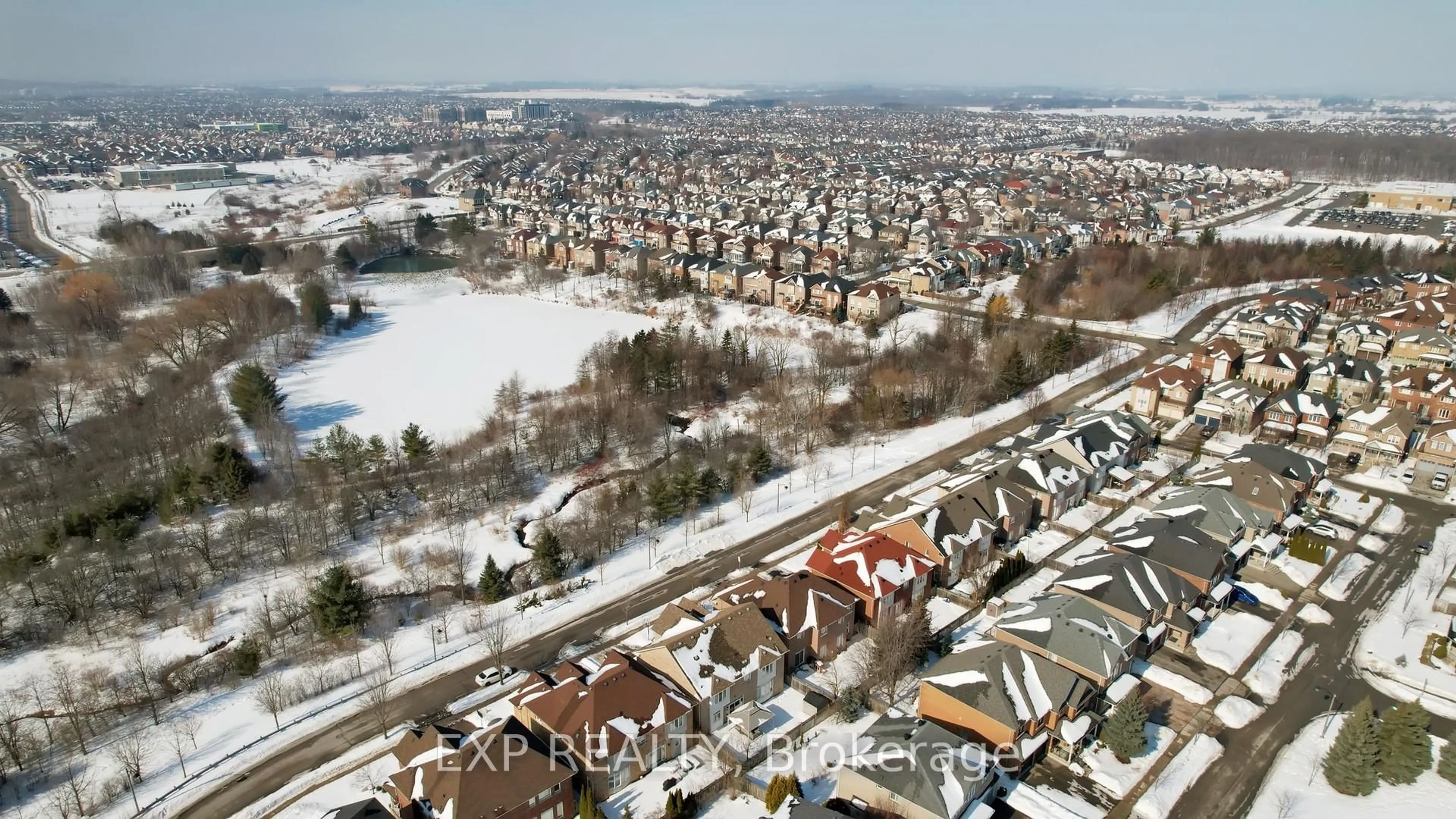 A pic from outside/outdoor area/front of a property/back of a property/a pic from drone, city buildings view from balcony for 71 Golden Meadow Dr, Markham Ontario L6E 1E9