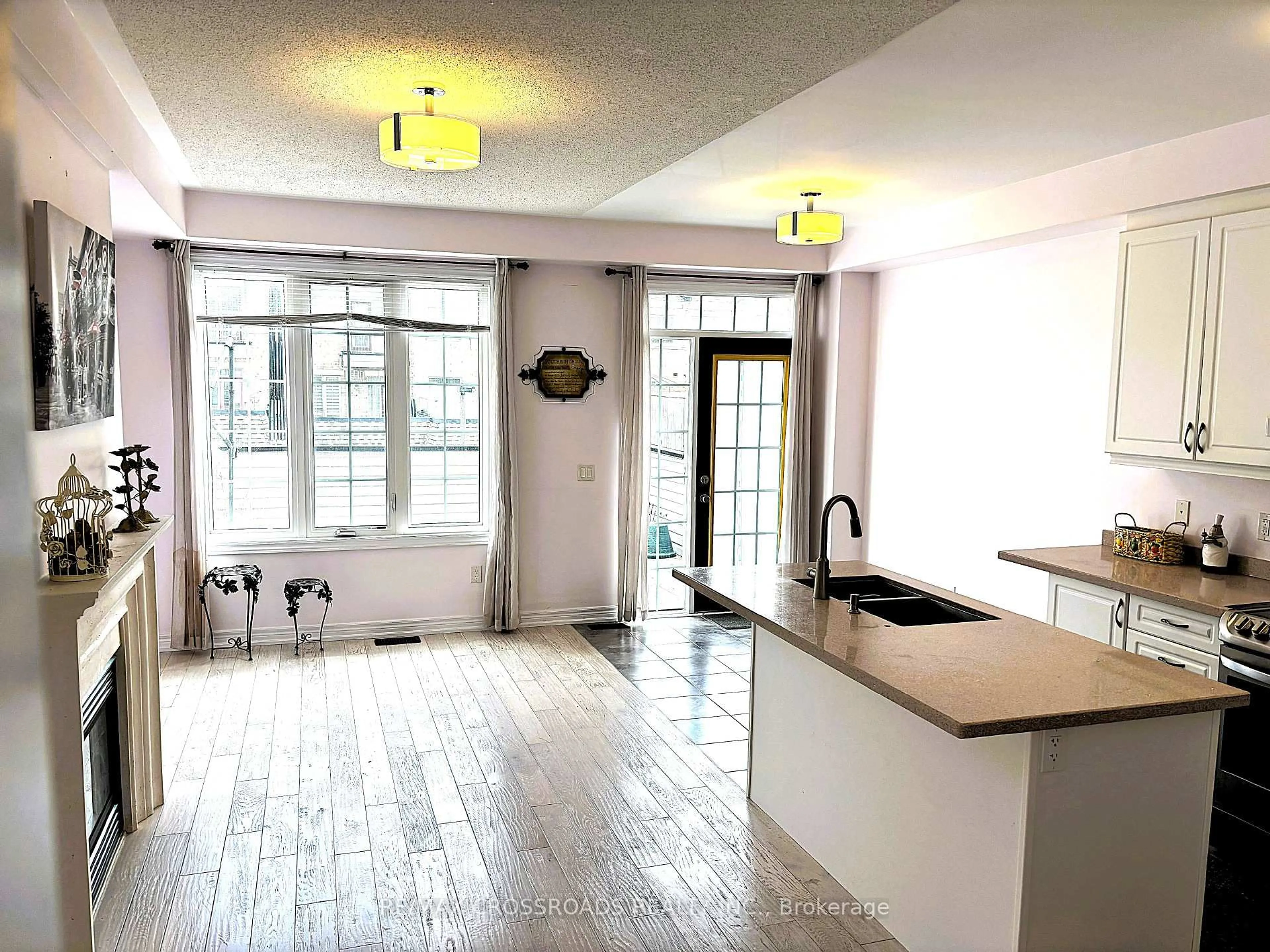 Open concept kitchen, unknown for 49 Memon Pl, Markham Ontario L6E 0S1