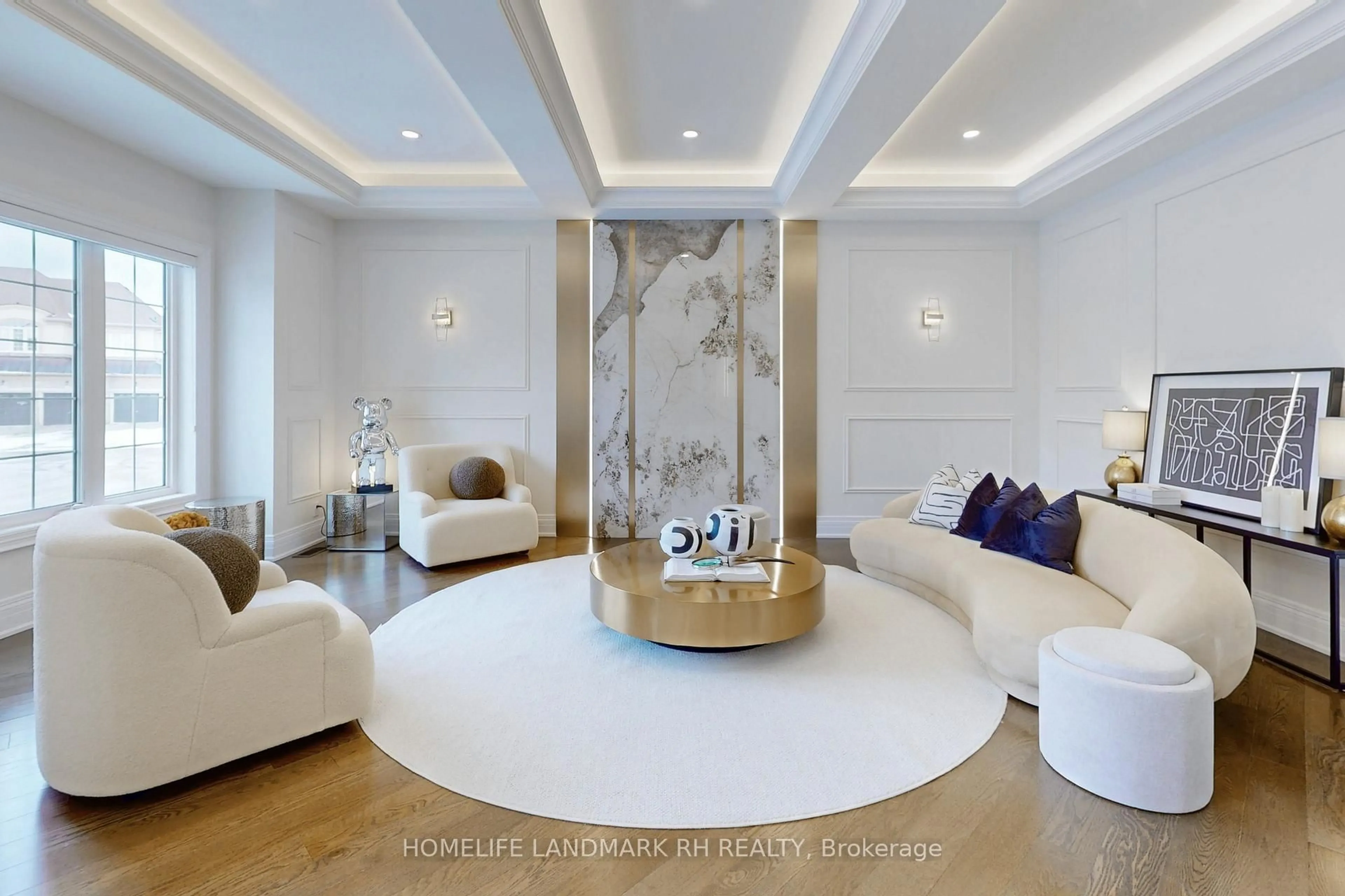 Living room with furniture, unknown for 38 Kaia Crt, Vaughan Ontario L6A 4T9
