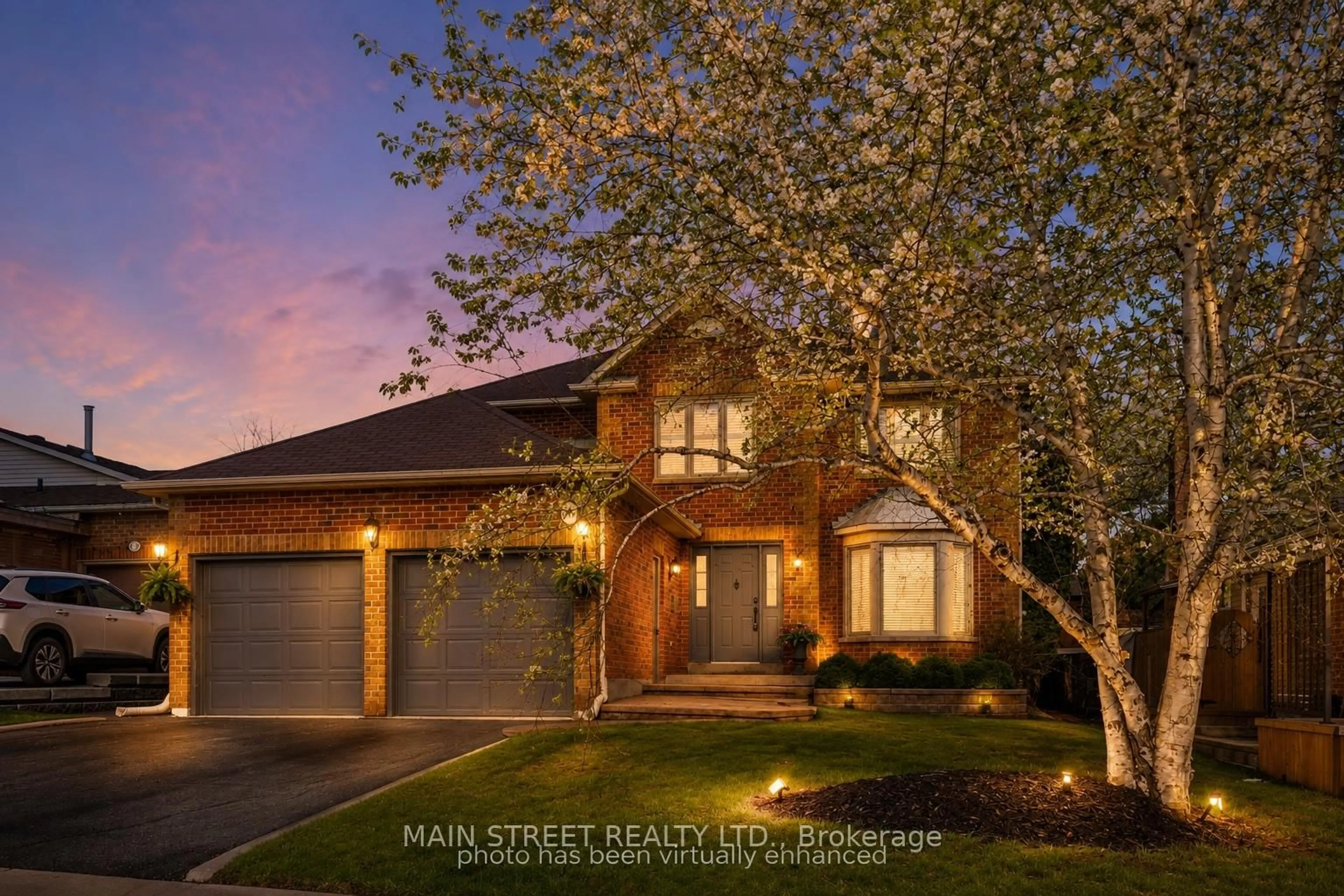 Home with brick exterior material, street for 195 Brammar St, Newmarket Ontario L3Y 7T4