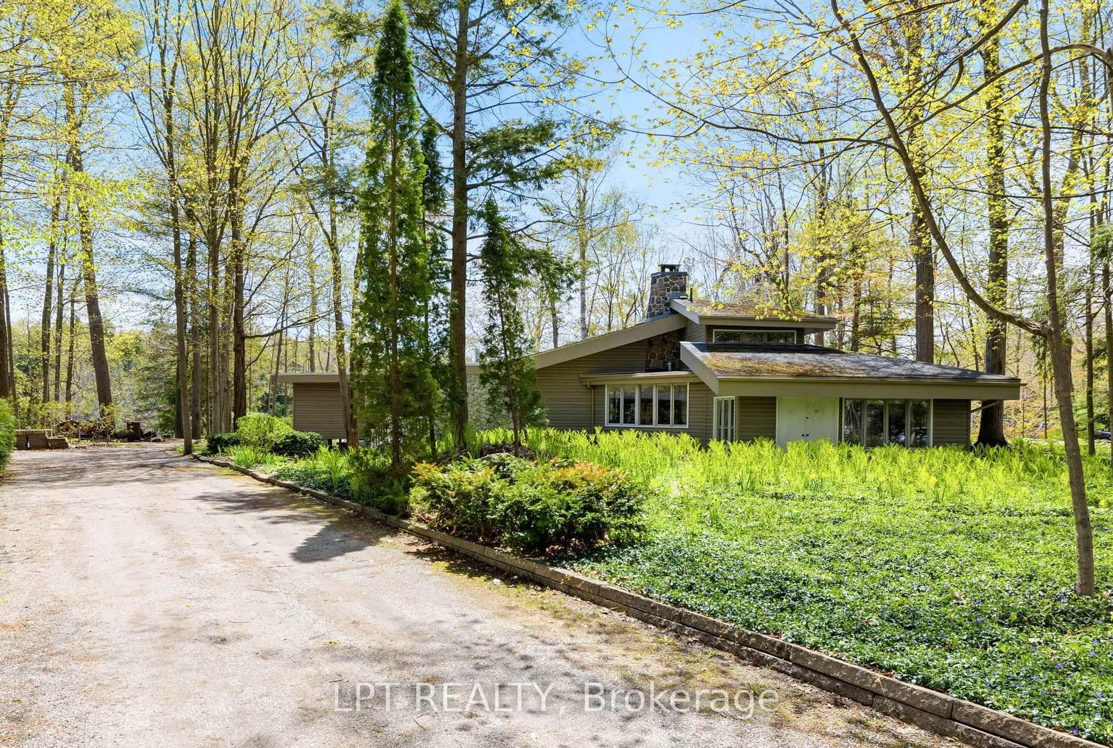 Unknown for 125 Sibbald Cres, Georgina Ontario L0E 1R0
