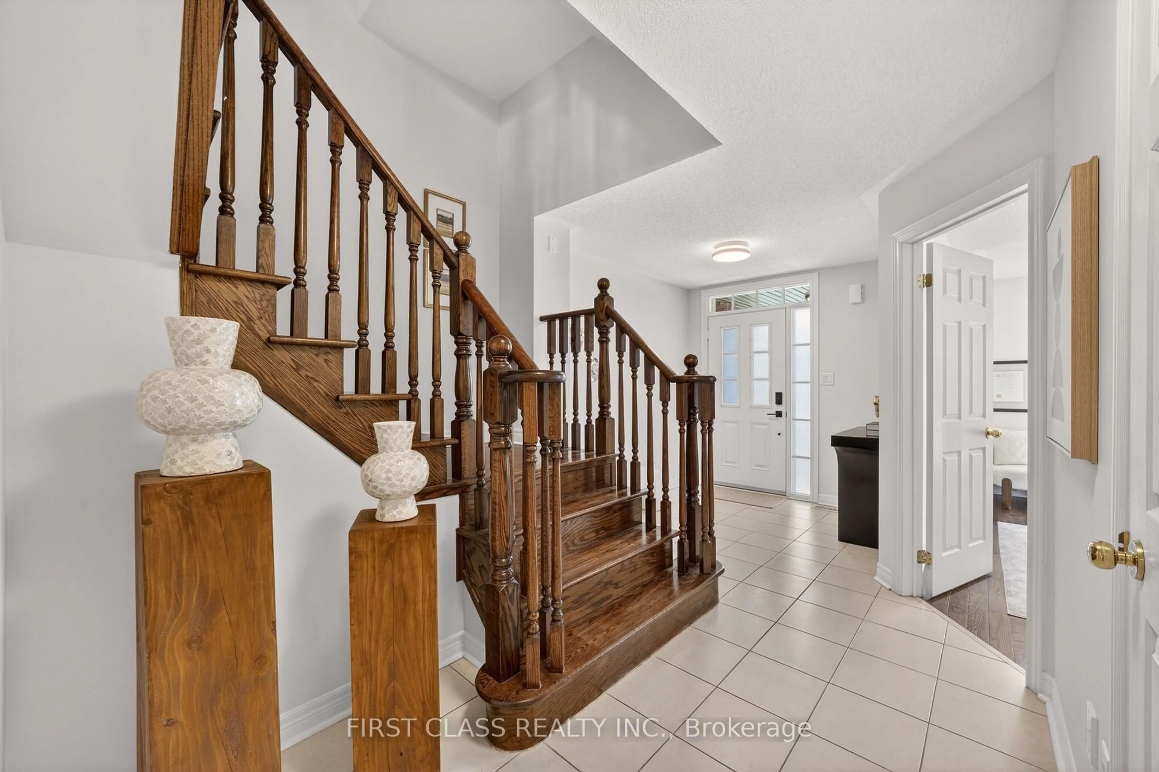 Unknown for 2904 Elgin Mills Rd, Markham Ontario L6C 0E5