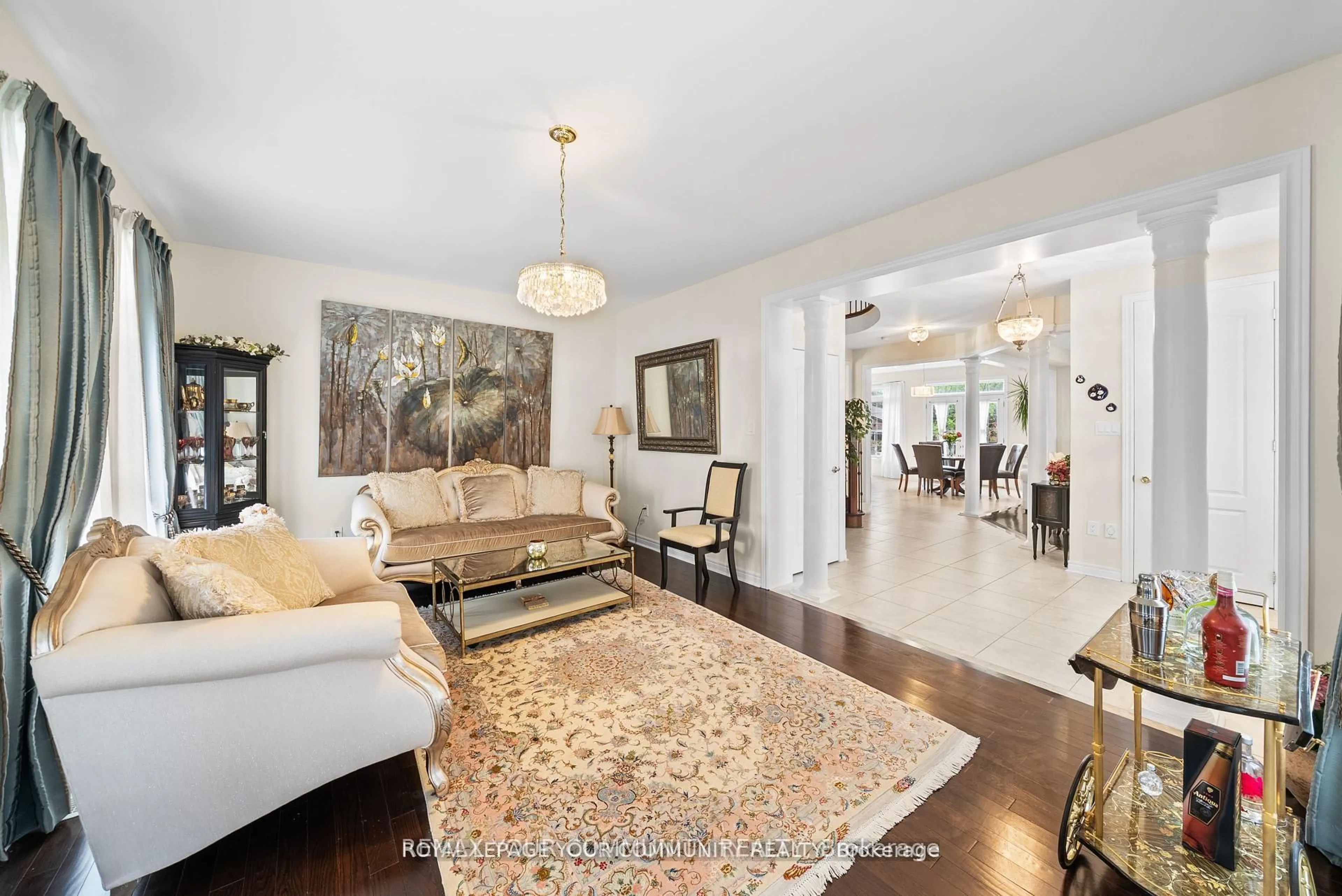 Living room with furniture, unknown for 108 Headwater Cres, Richmond Hill Ontario L4E 0T2