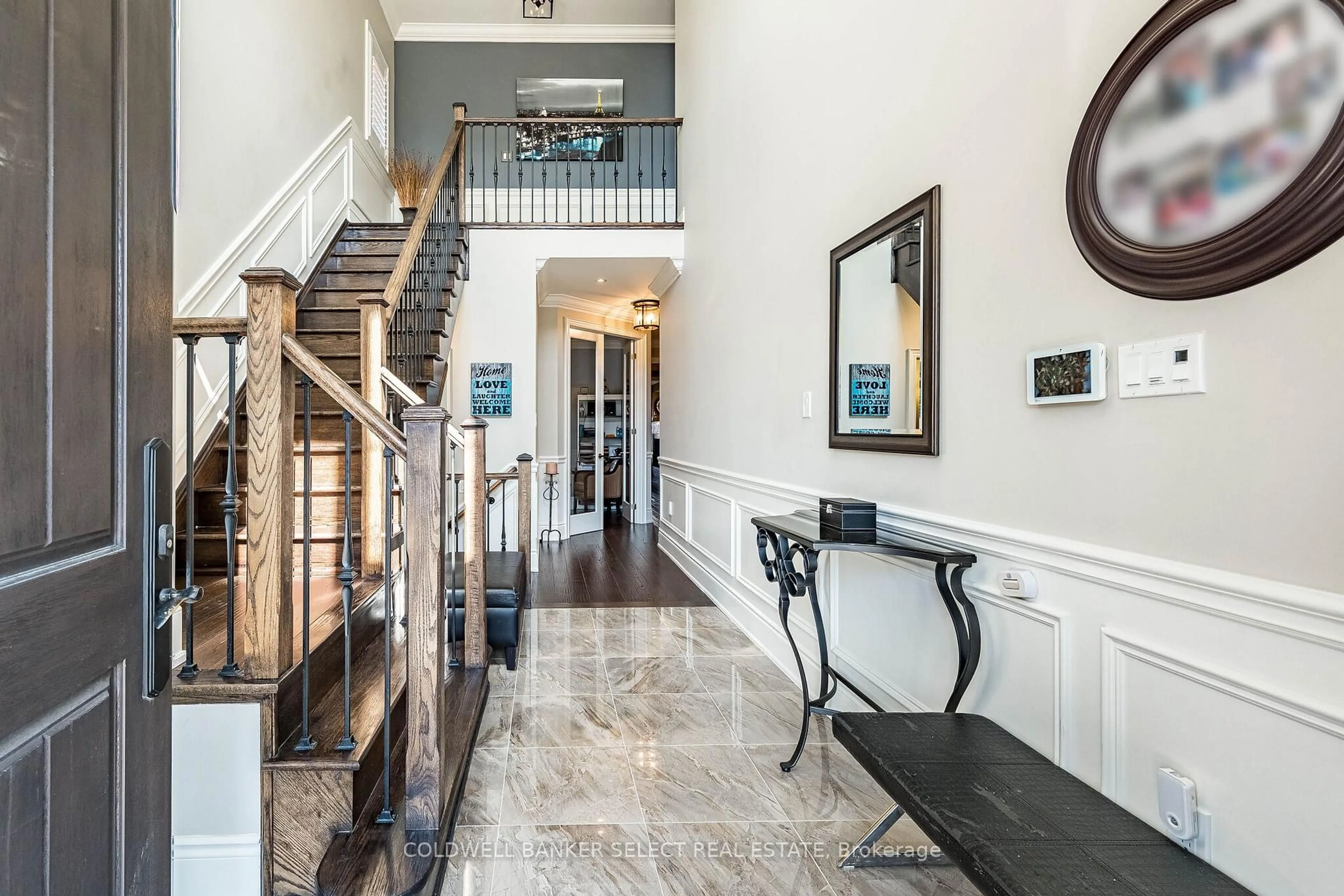 Indoor foyer for 161 Cranbrook Cres, Vaughan Ontario L4H 4L1