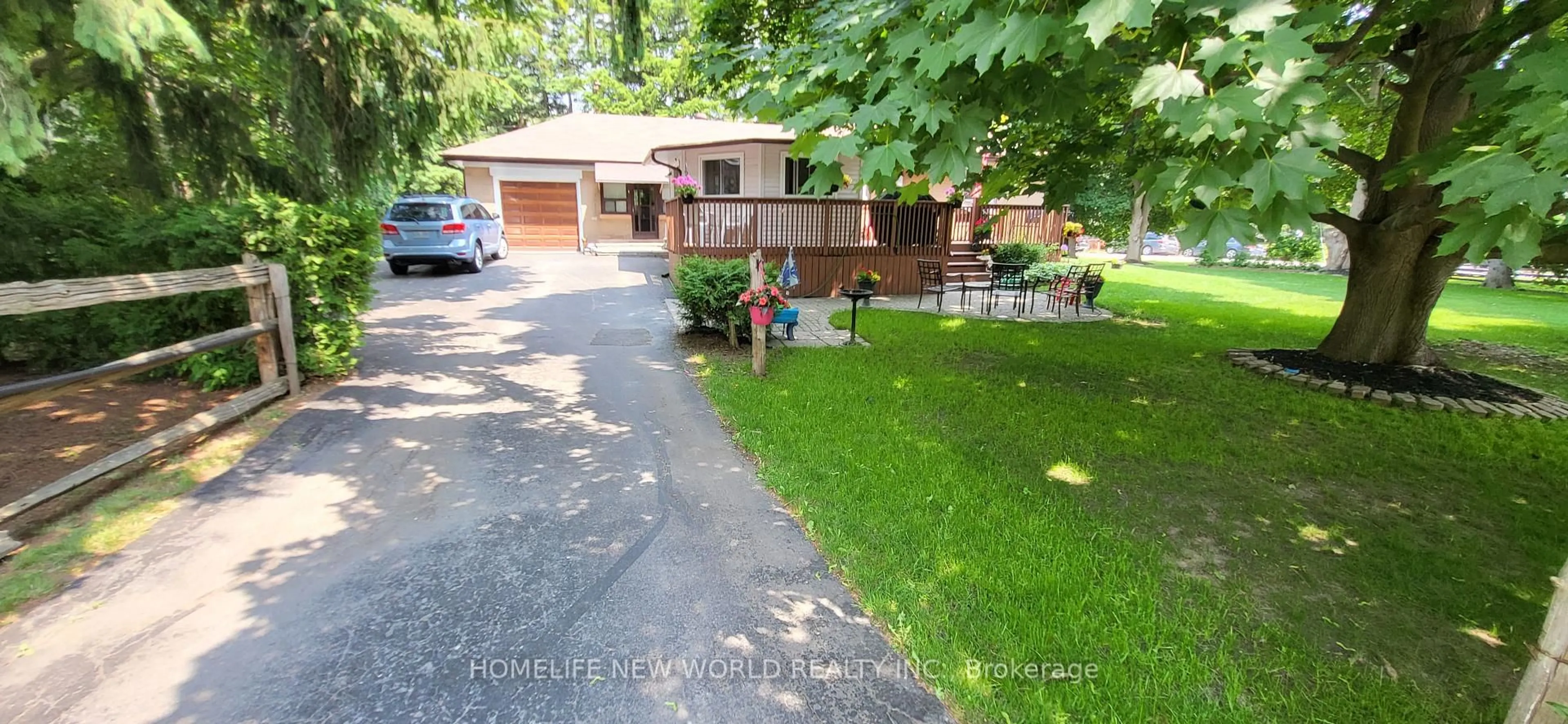 A pic from outside/outdoor area/front of a property/back of a property/a pic from drone, street for 12 riverview Rd, Markham Ontario L3P 1E5