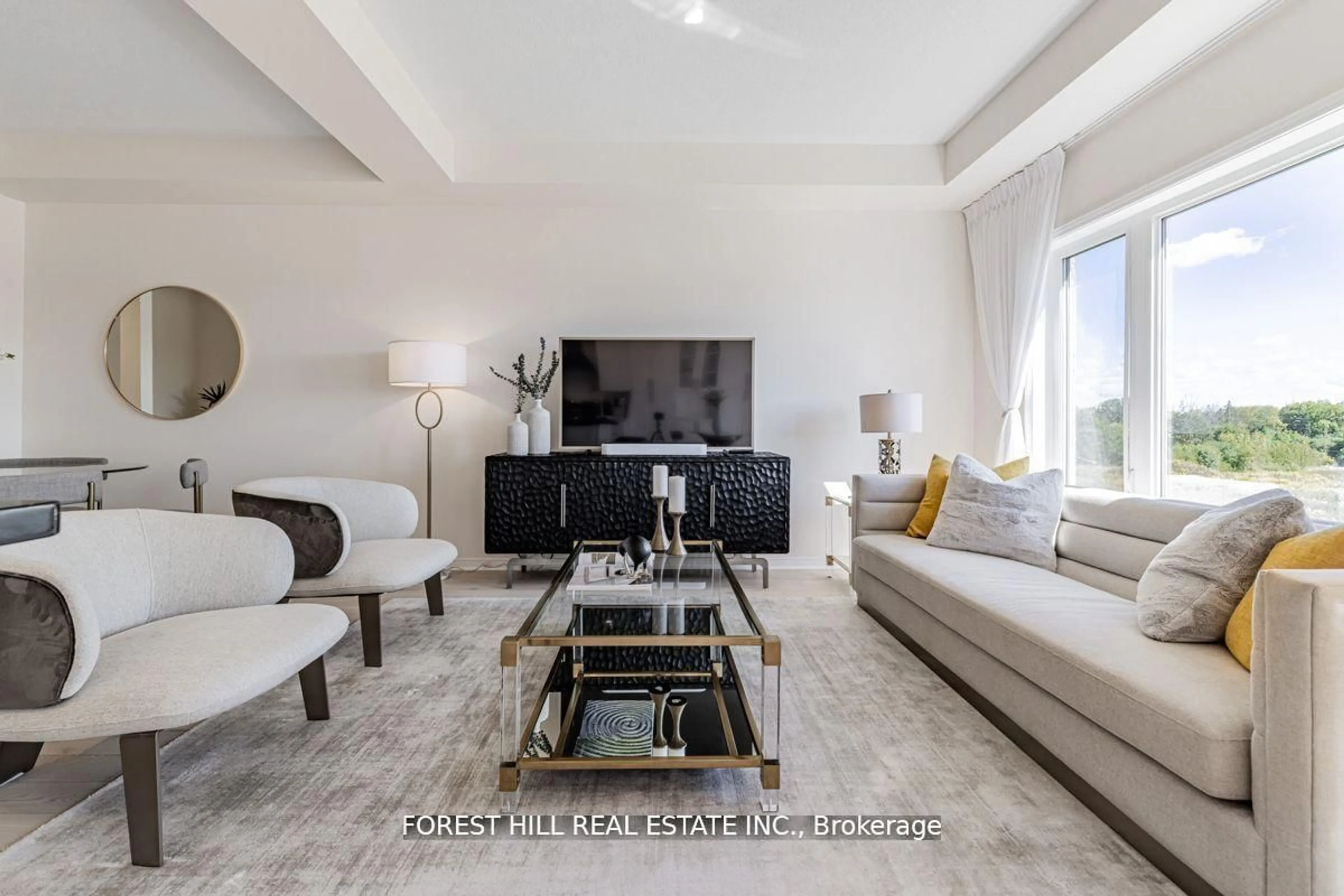 Living room with furniture, unknown for 16 Hartney Dr, Richmond Hill Ontario L4S 0J8