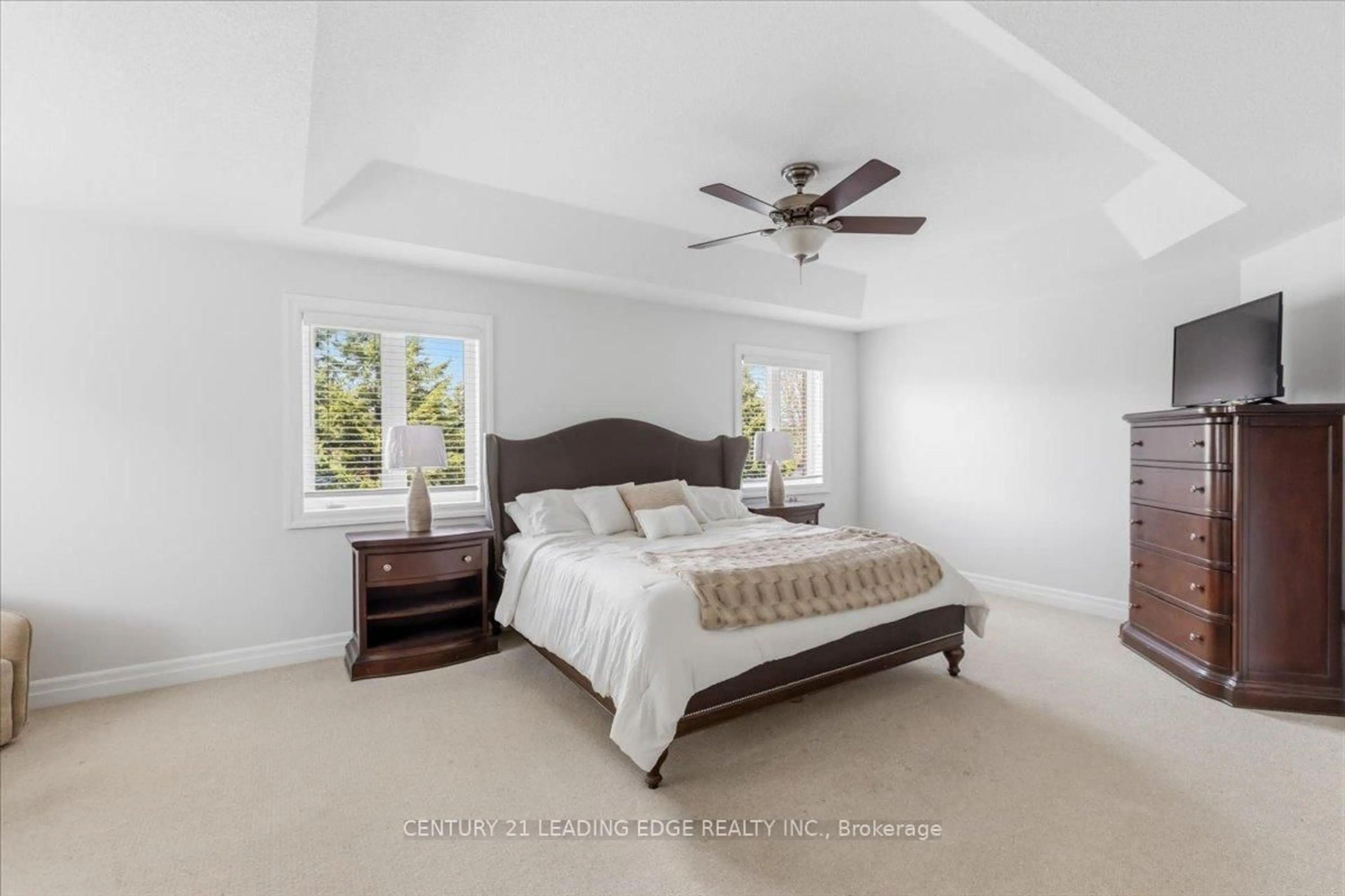 Bedroom with bed, unknown for 55 CAMPBELL Dr, Uxbridge Ontario L9P 0B3