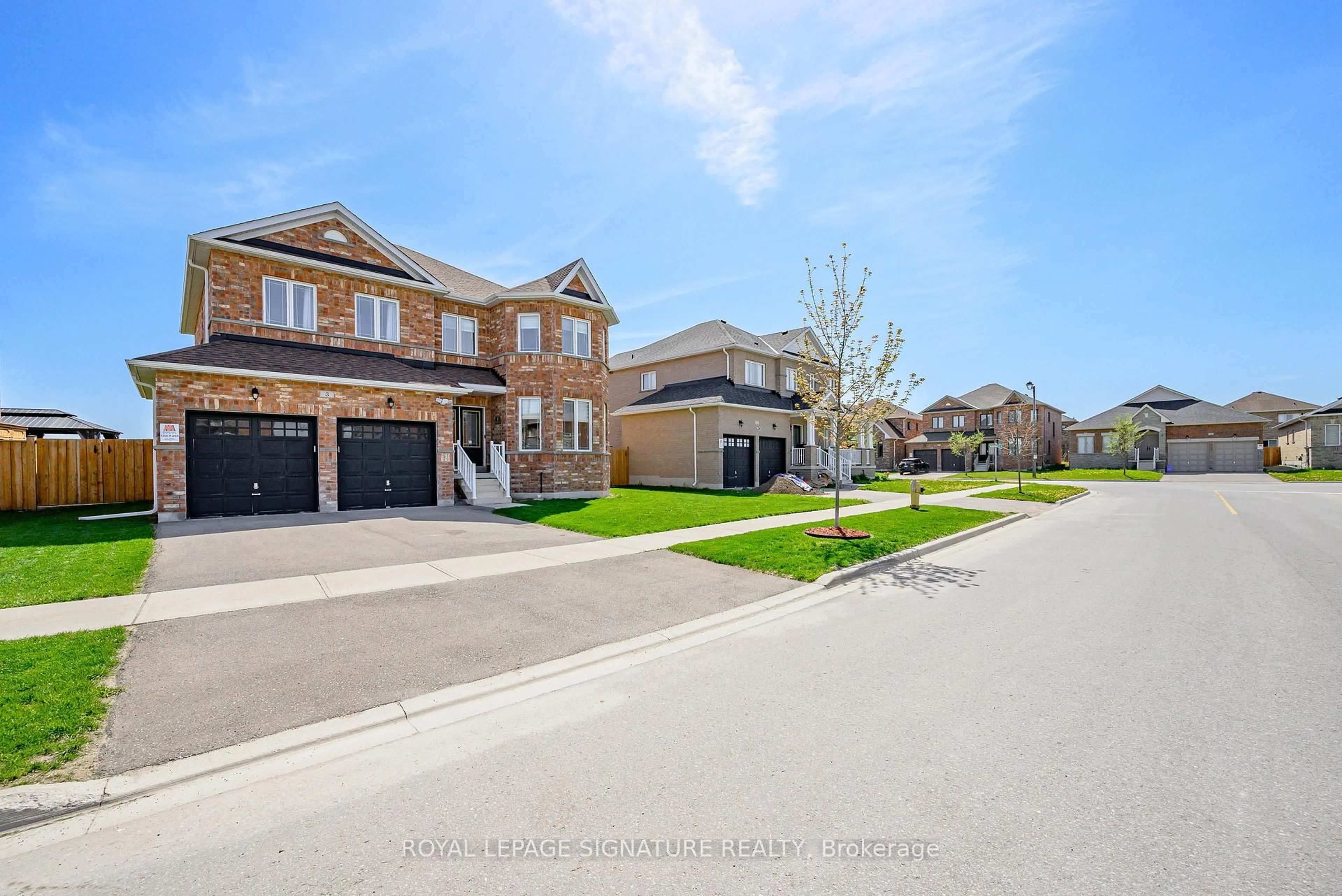 A pic from outside/outdoor area/front of a property/back of a property/a pic from drone, street for 3 Stoddart St, Brock Ontario L0K 1A0