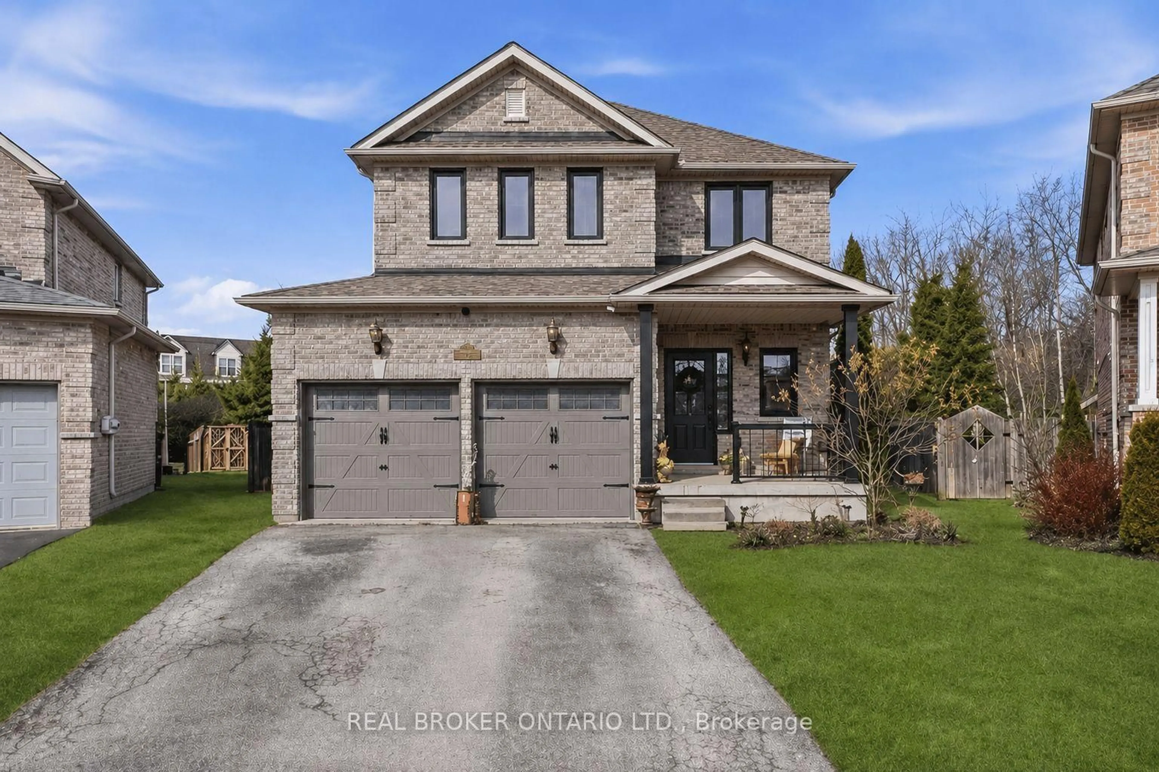 Home with brick exterior material, street for 44 Saltzburg Cres, Georgina Ontario L4P 4H3
