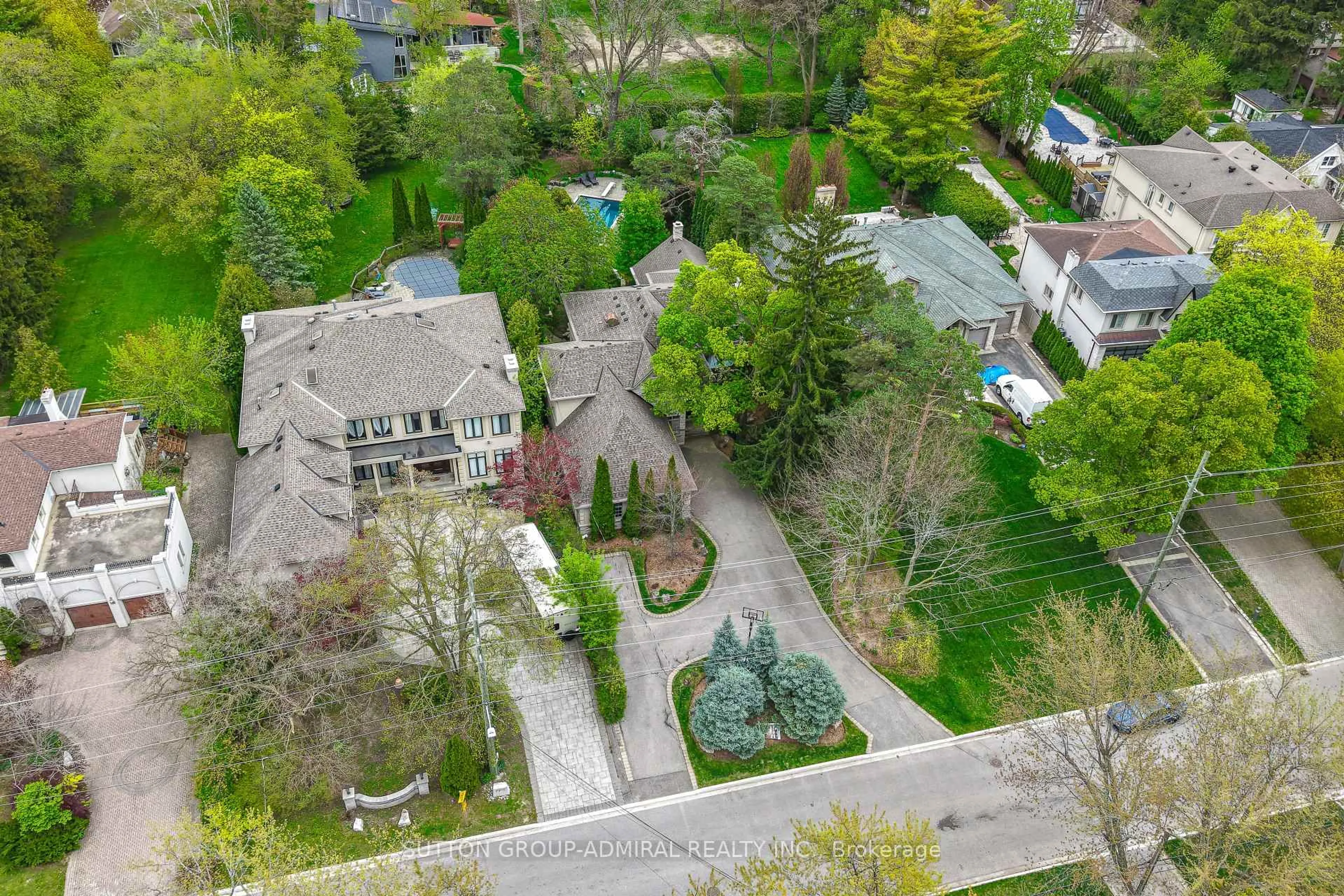 A pic from outside/outdoor area/front of a property/back of a property/a pic from drone, street for 47 Johnson St, Markham Ontario L3T 2N9
