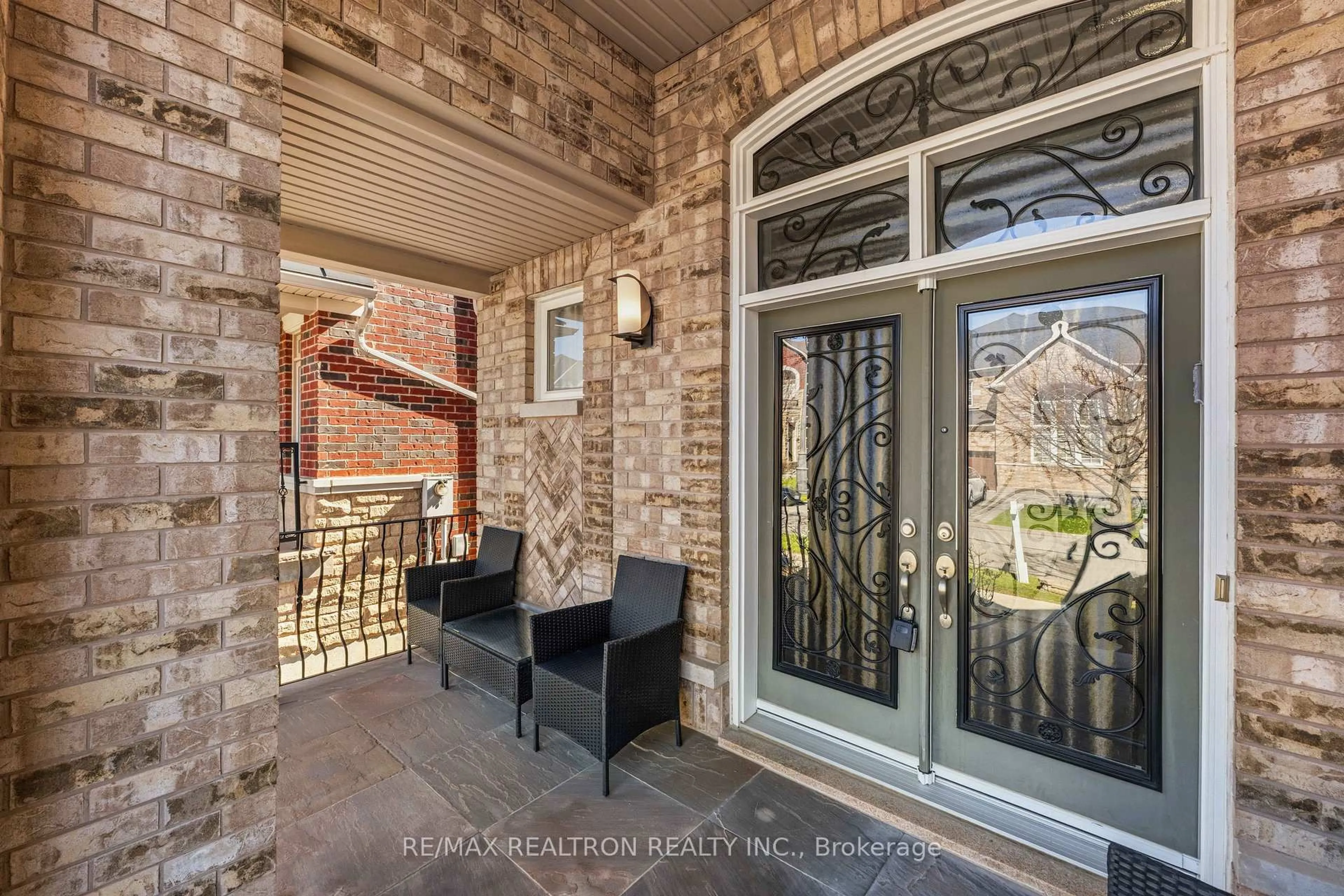 Unknown for 103 Sir Stevens Dr, Vaughan Ontario L6A 0H9