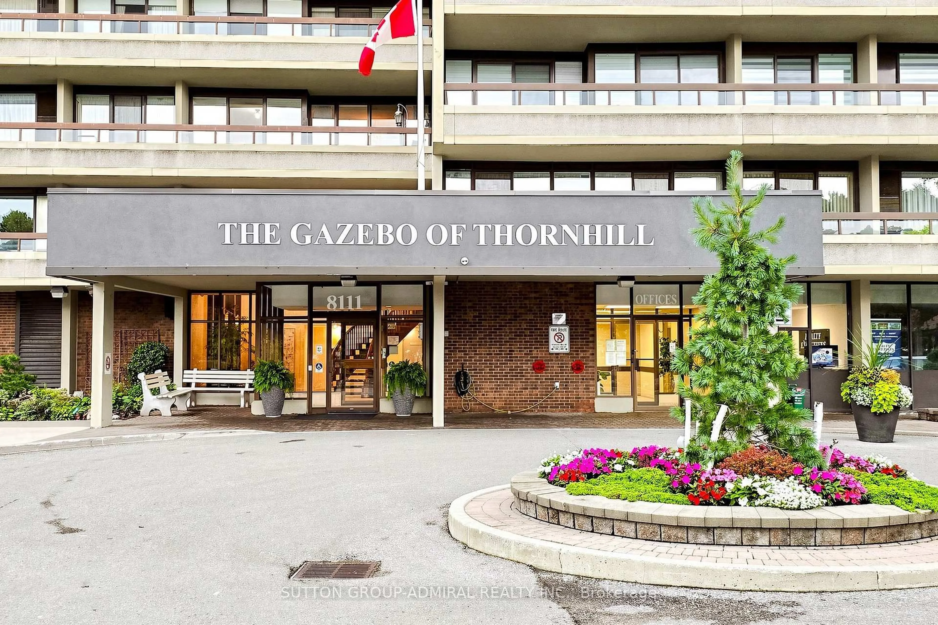 Indoor foyer for 8111 Yonge St #1809, Markham Ontario L3T 4V9