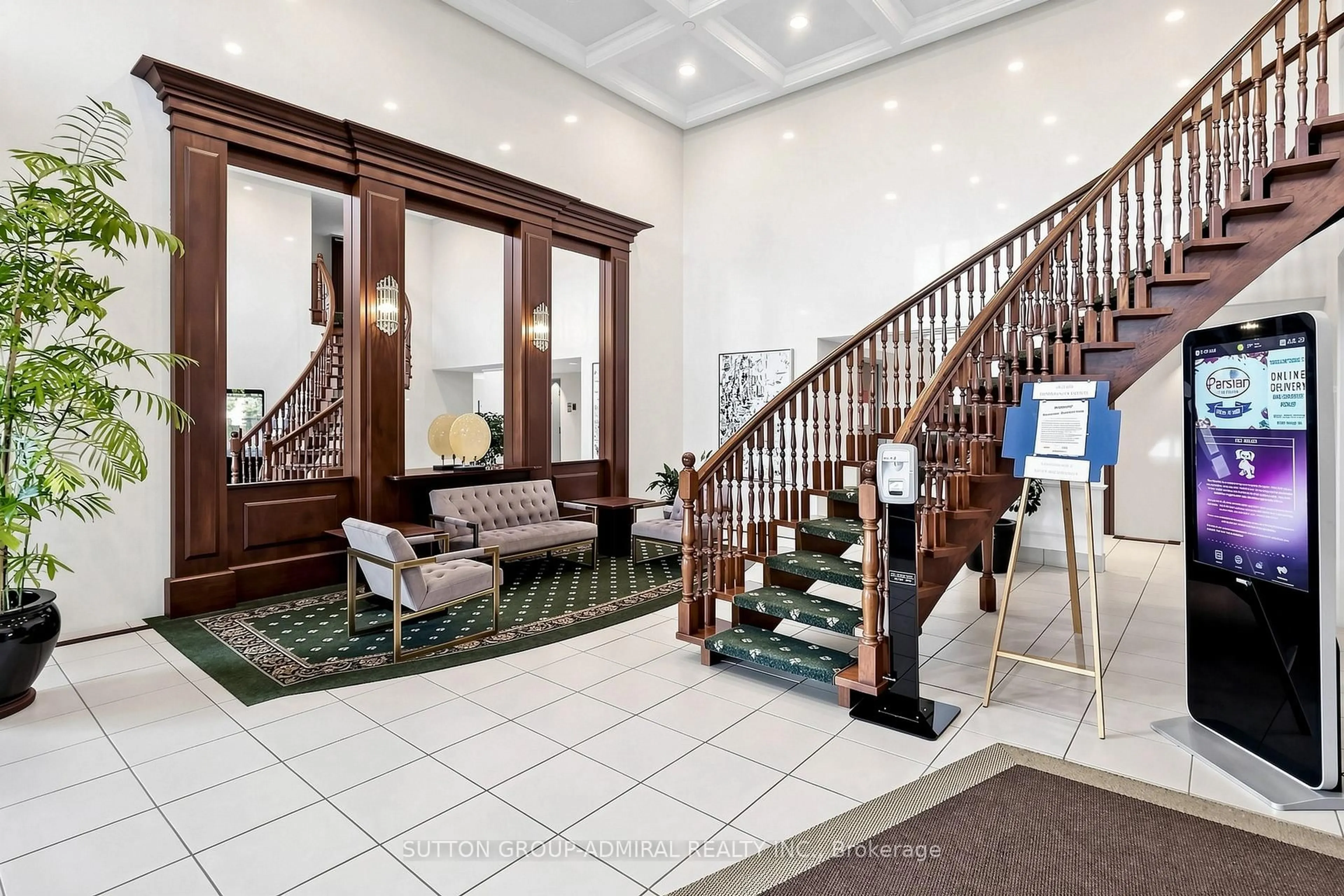 Lobby for 8111 Yonge St #1809, Markham Ontario L3T 4V9