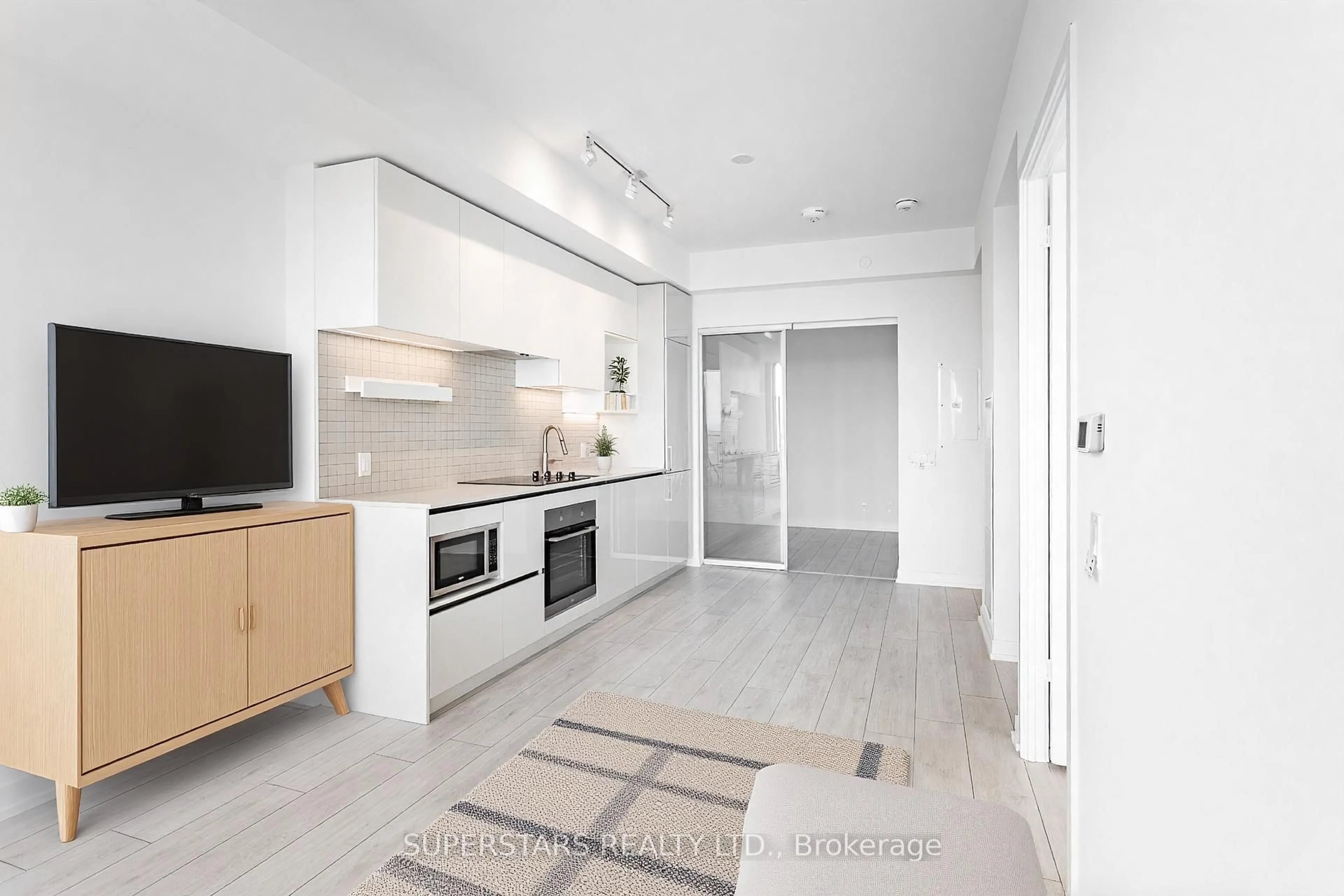 Open concept kitchen, unknown for 5 Buttermill Ave #4505, Vaughan Ontario L4K 0J5