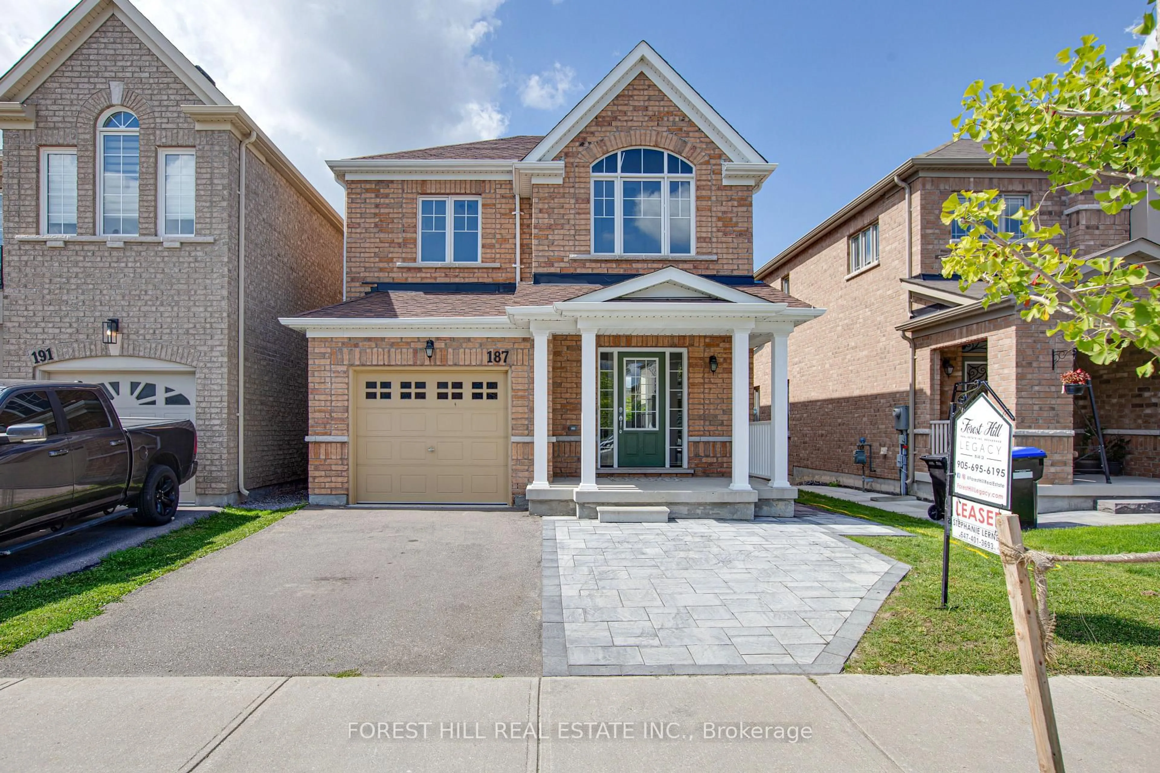 Home with brick exterior material, street for 187 Armstrong Cres, Bradford West Gwillimbury Ontario L3Z 0L3