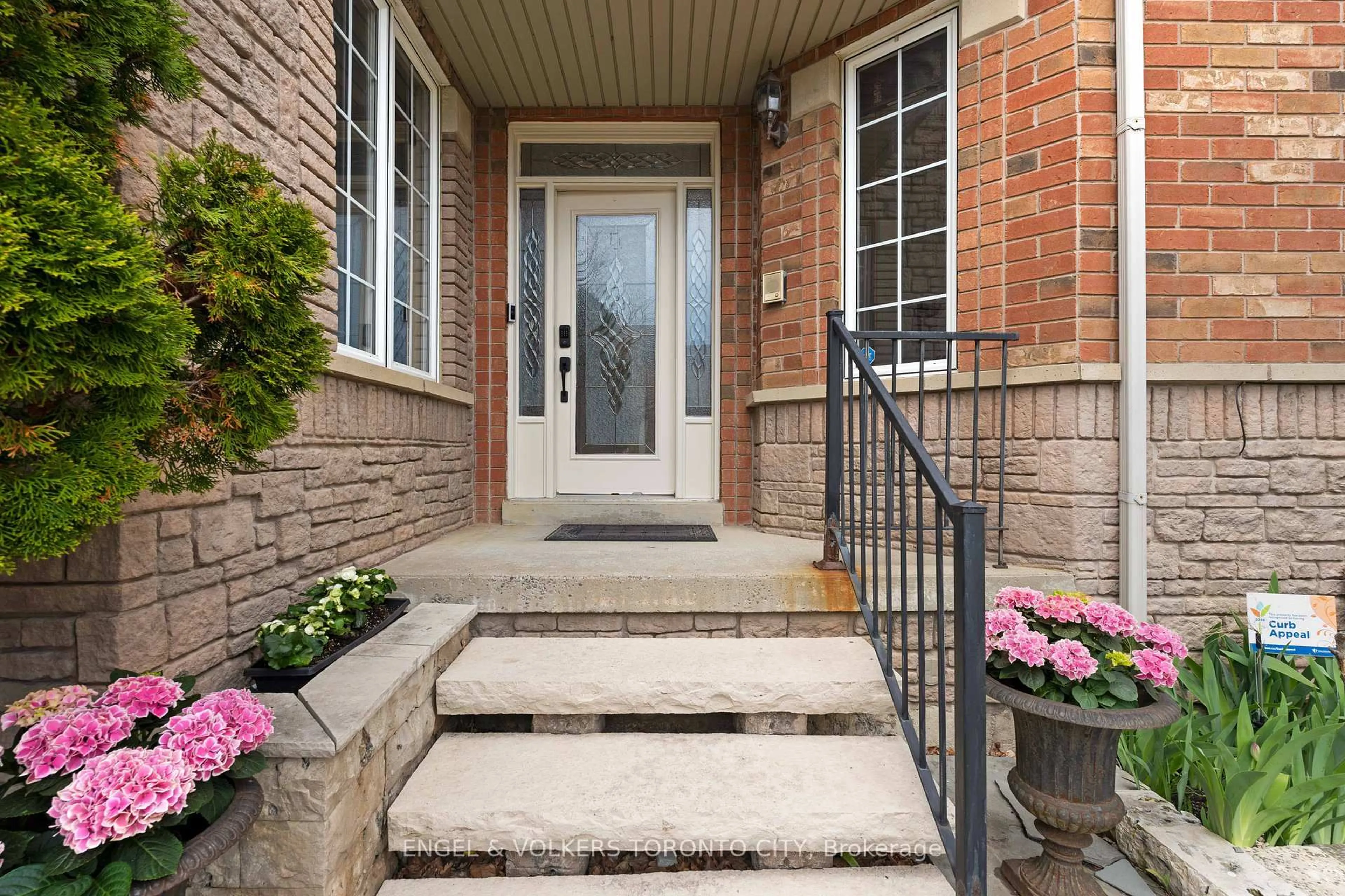 Unknown for 342 Sunset Rdge, Vaughan Ontario L4H 1Z5